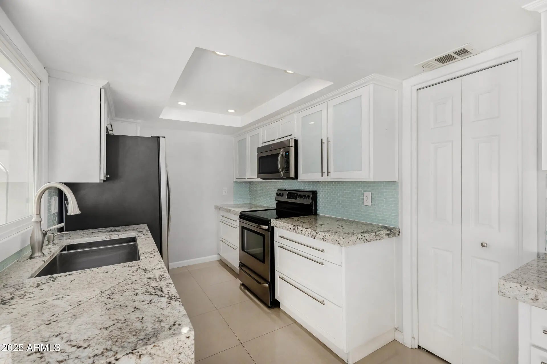 Photo of Listing #6951952