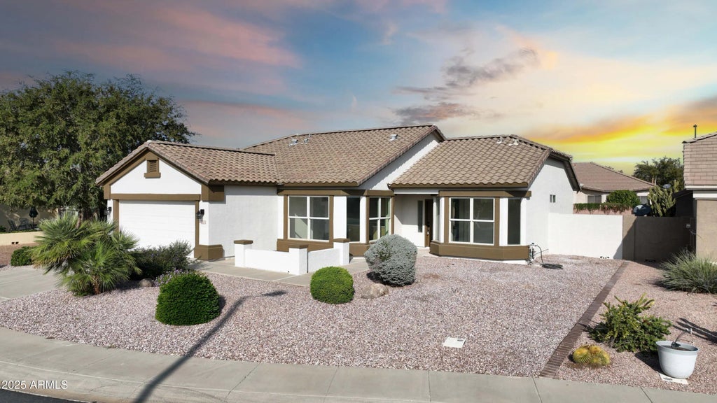 3098 E Hazeltine Way, Chandler