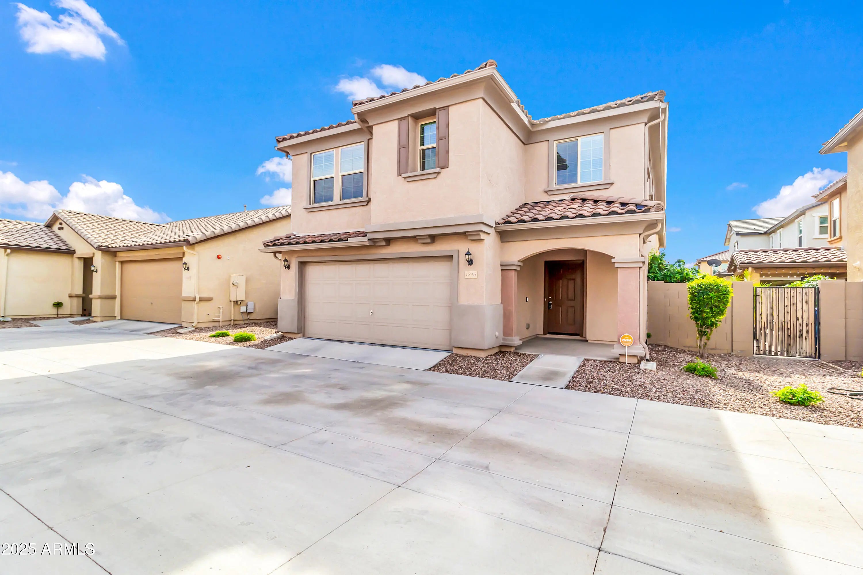 Photo of Listing #6952060