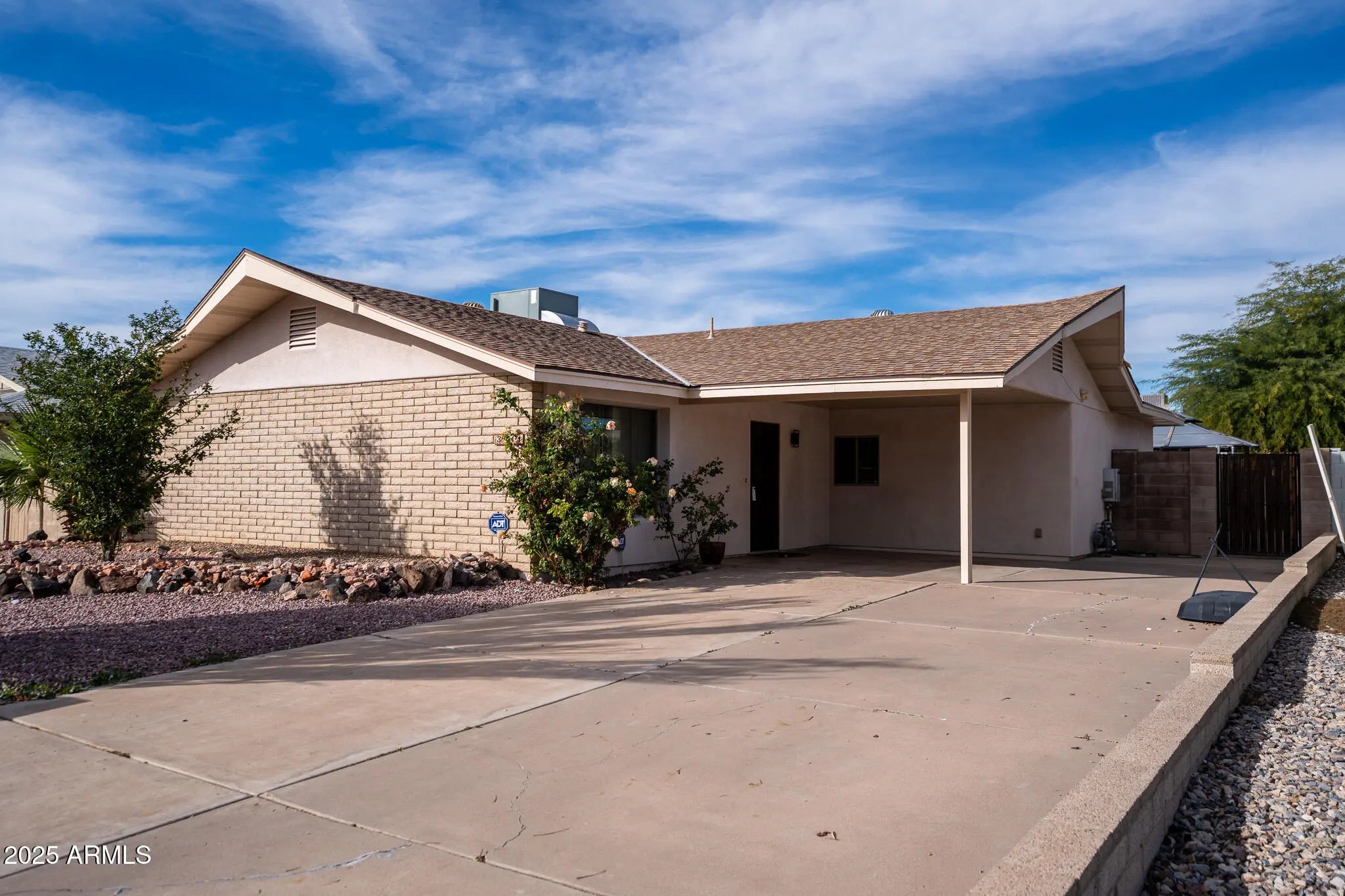 Photo of Listing #6952065