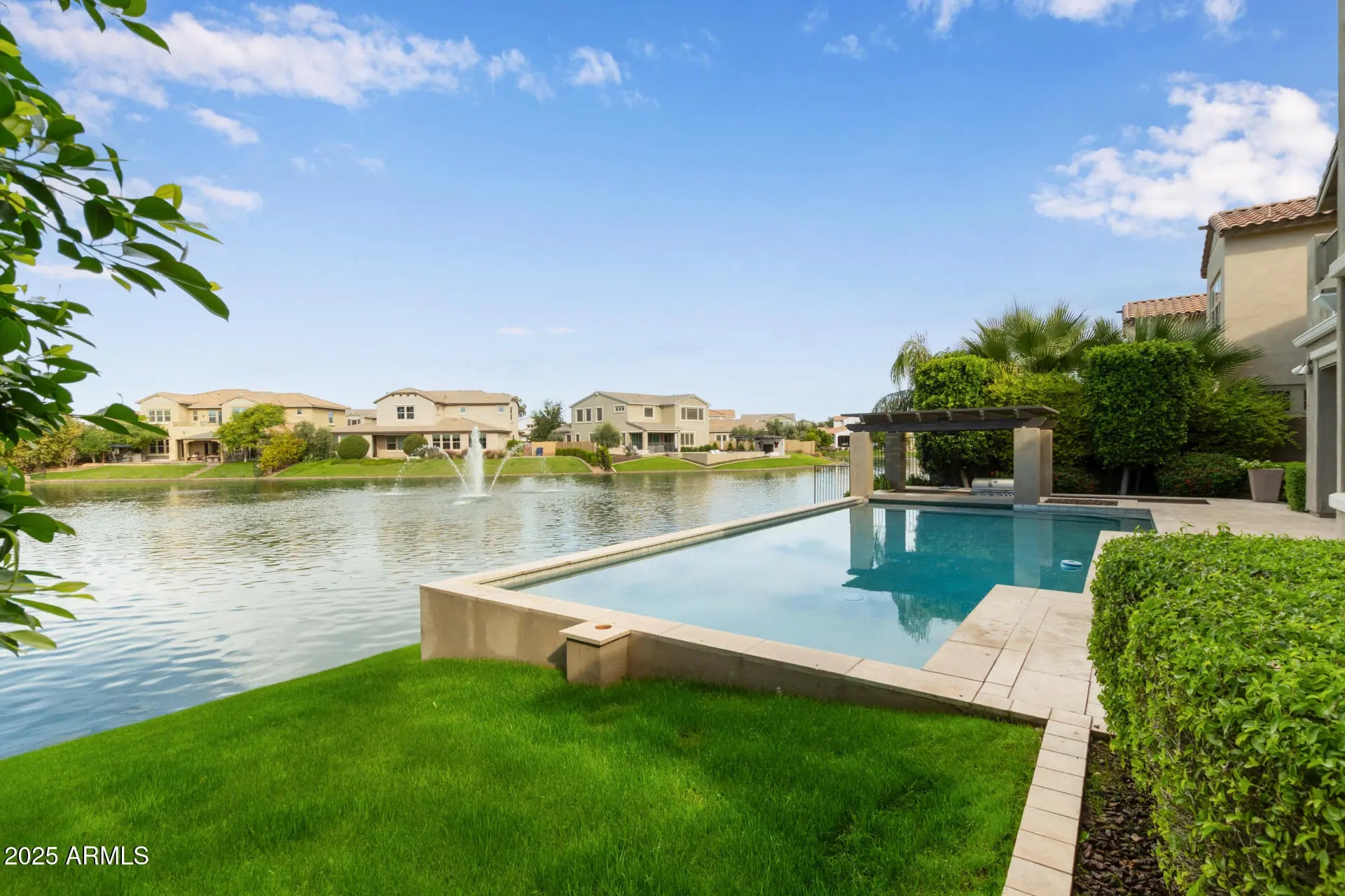 Photo of Listing #6952471