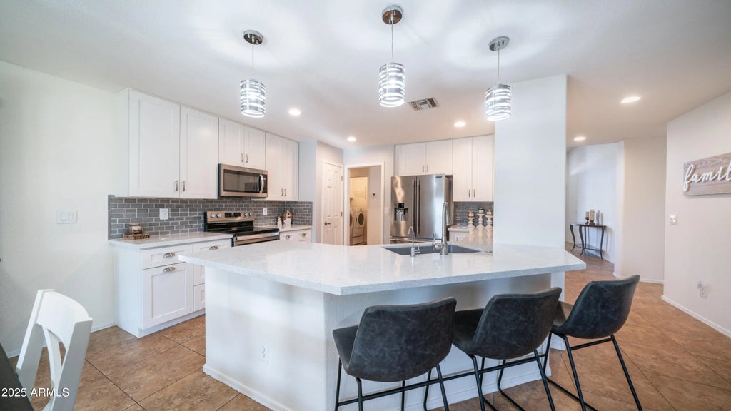 1077 E Loma Vista Street, Gilbert