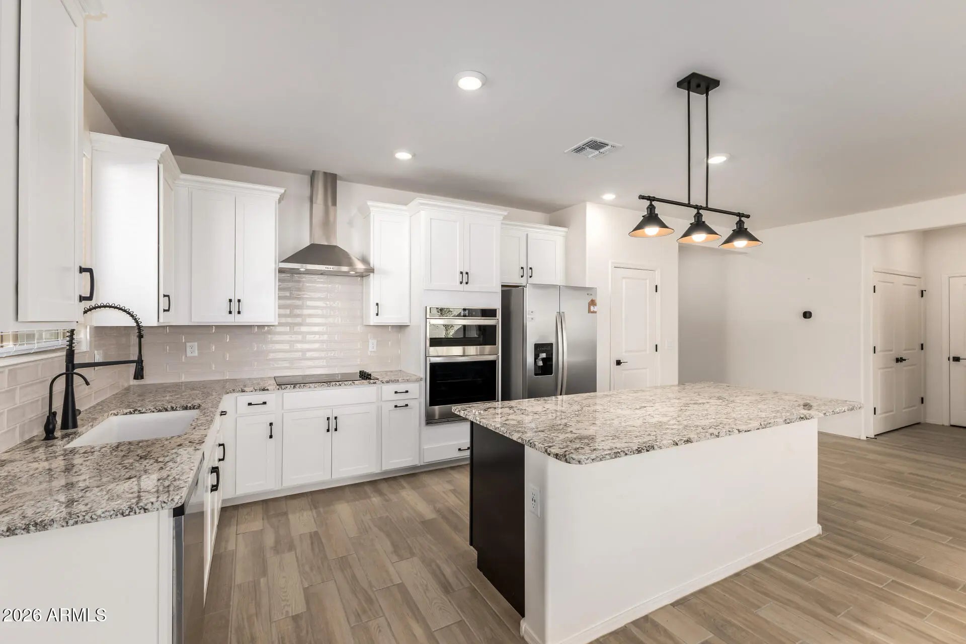 Photo of Listing #6952528