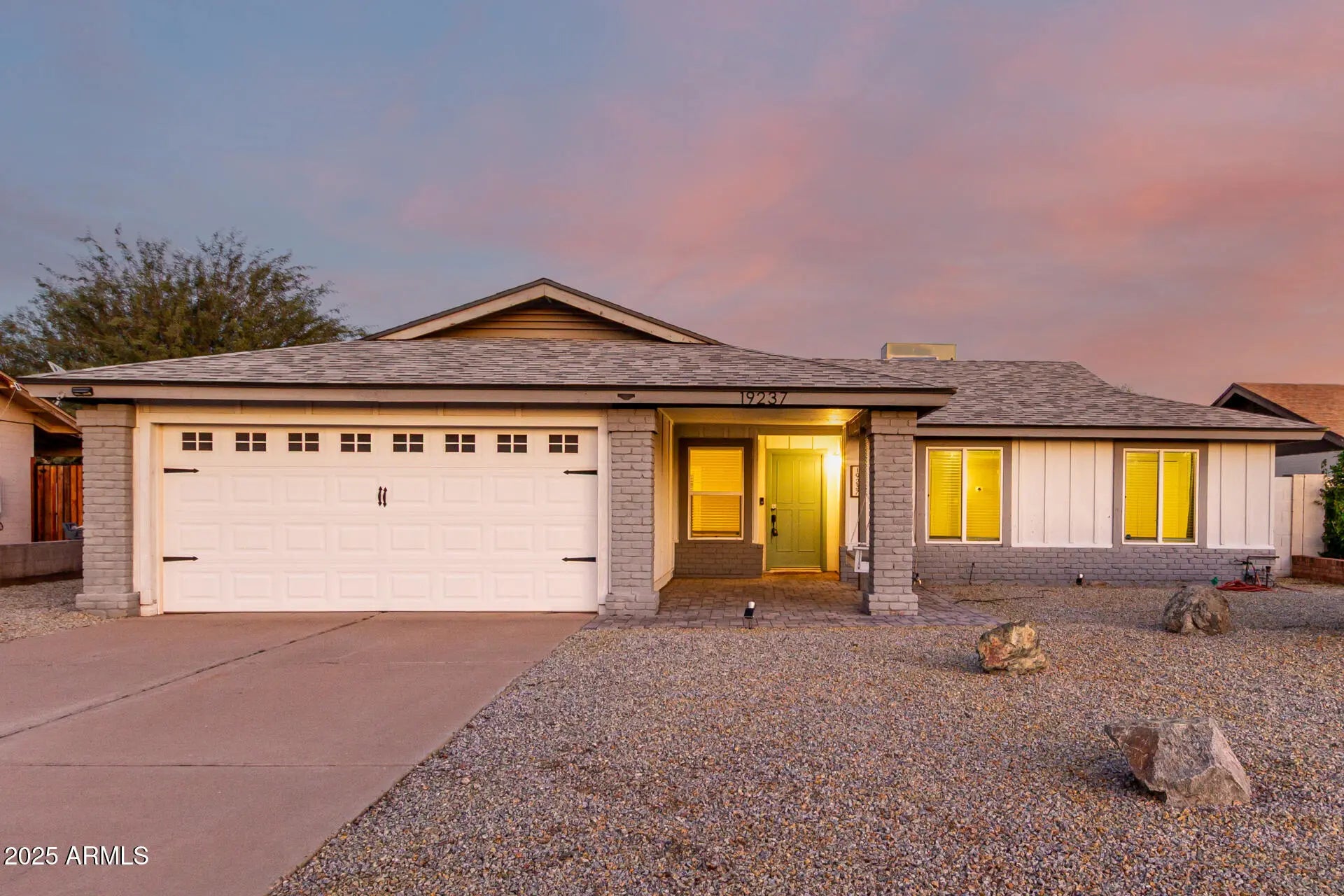 Photo of Listing #6954466