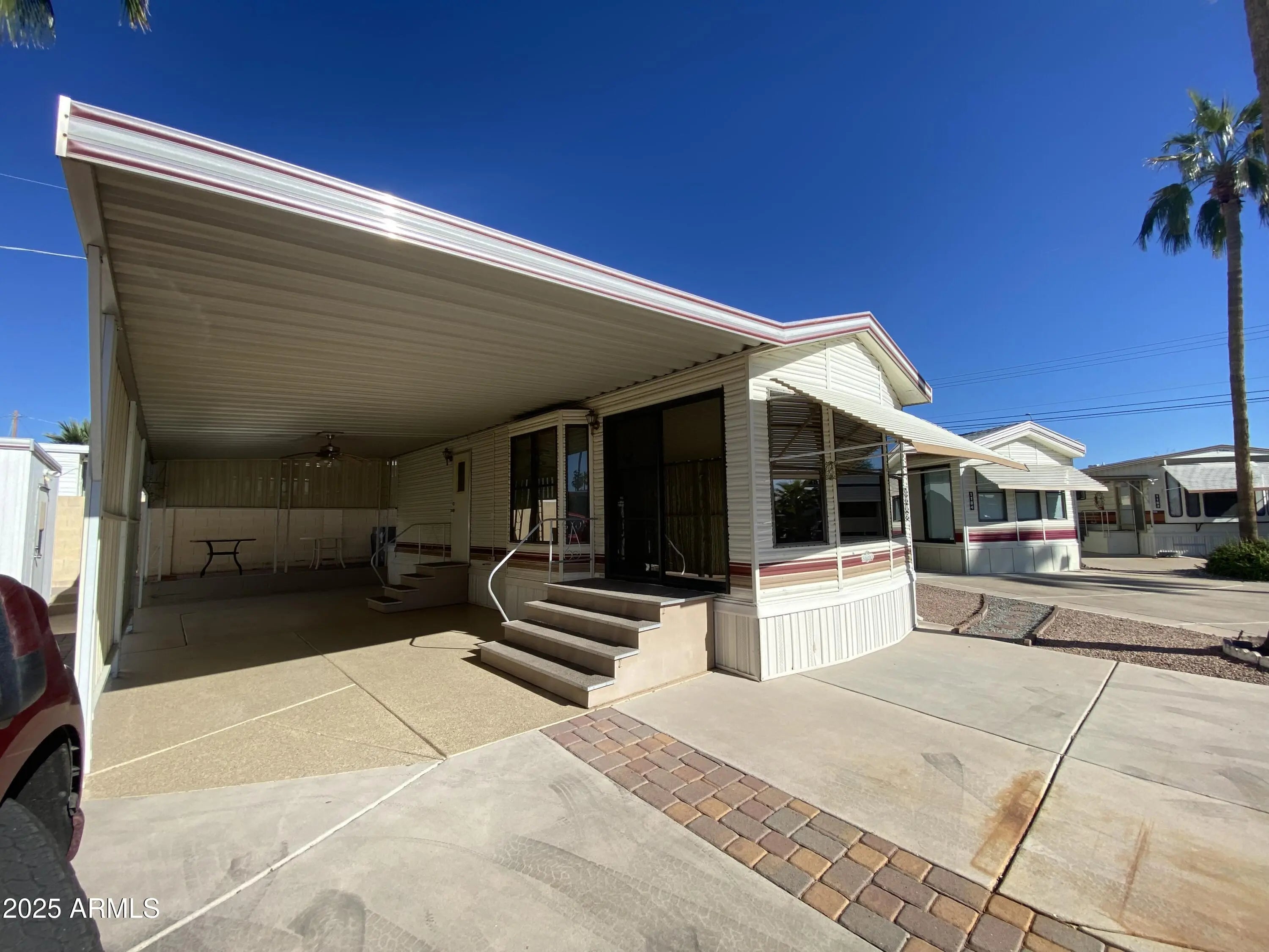 Photo of Listing #6952475