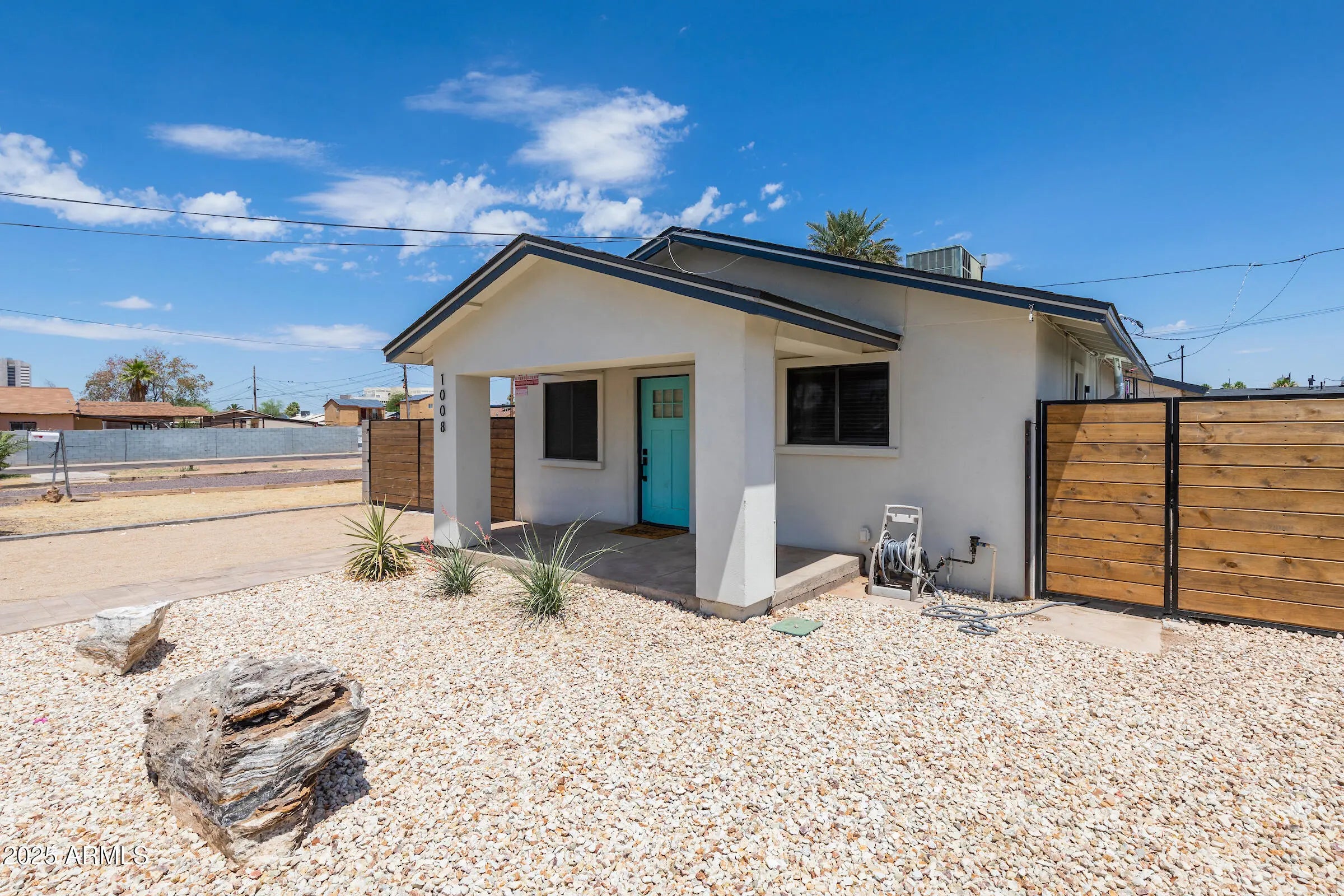 Photo of Listing #6952660