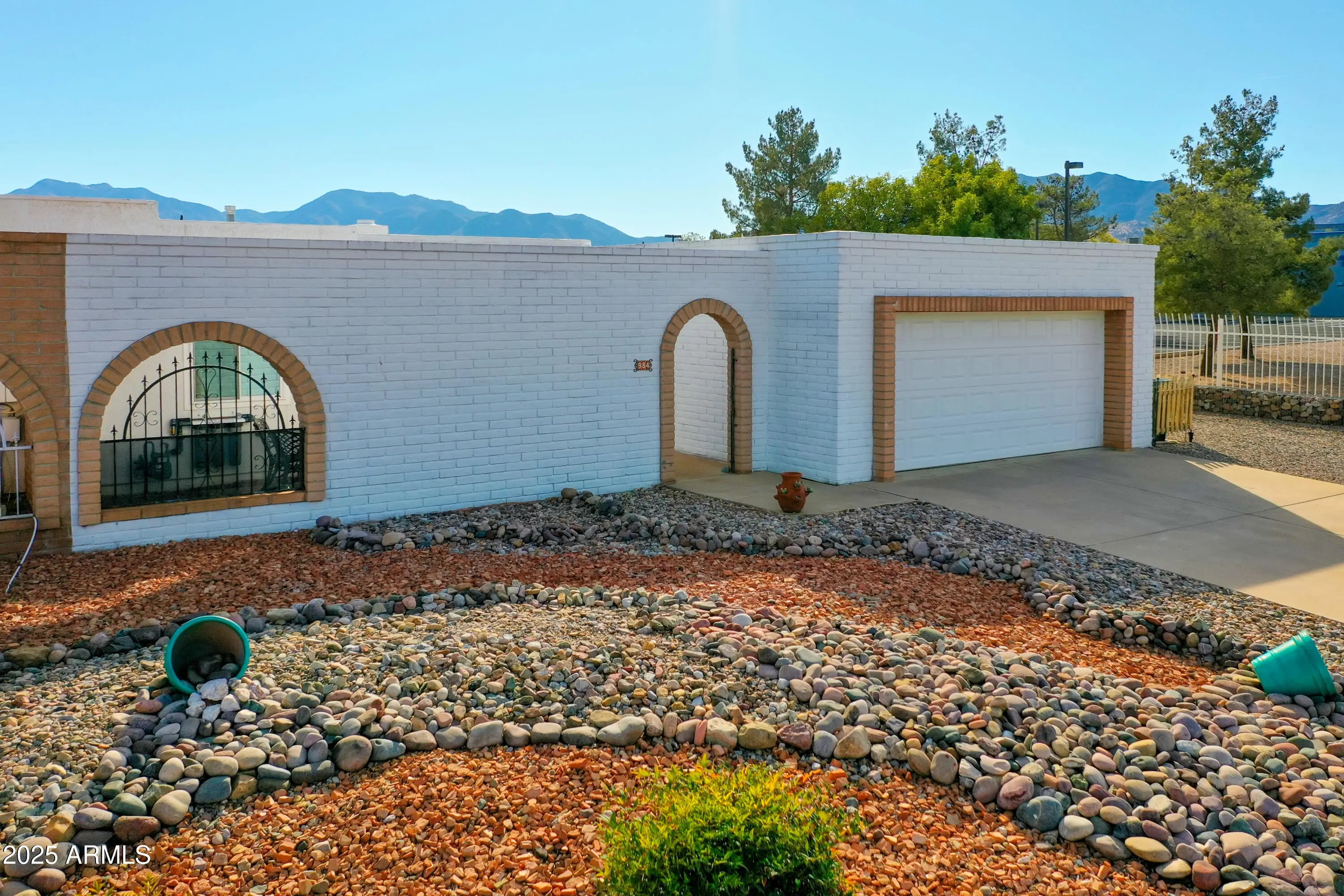 Photo of Listing #6952712