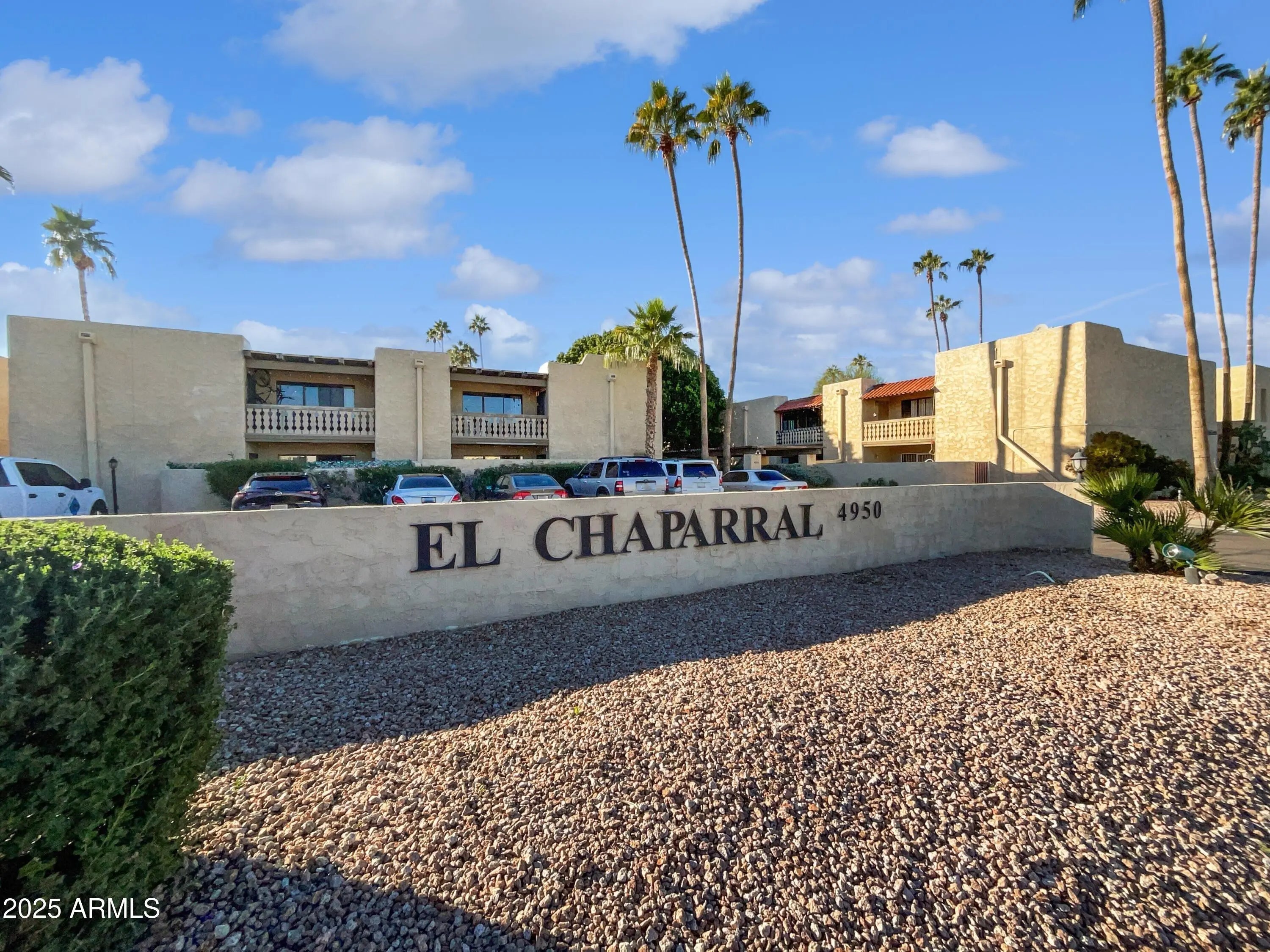 Photo of Listing #6952742