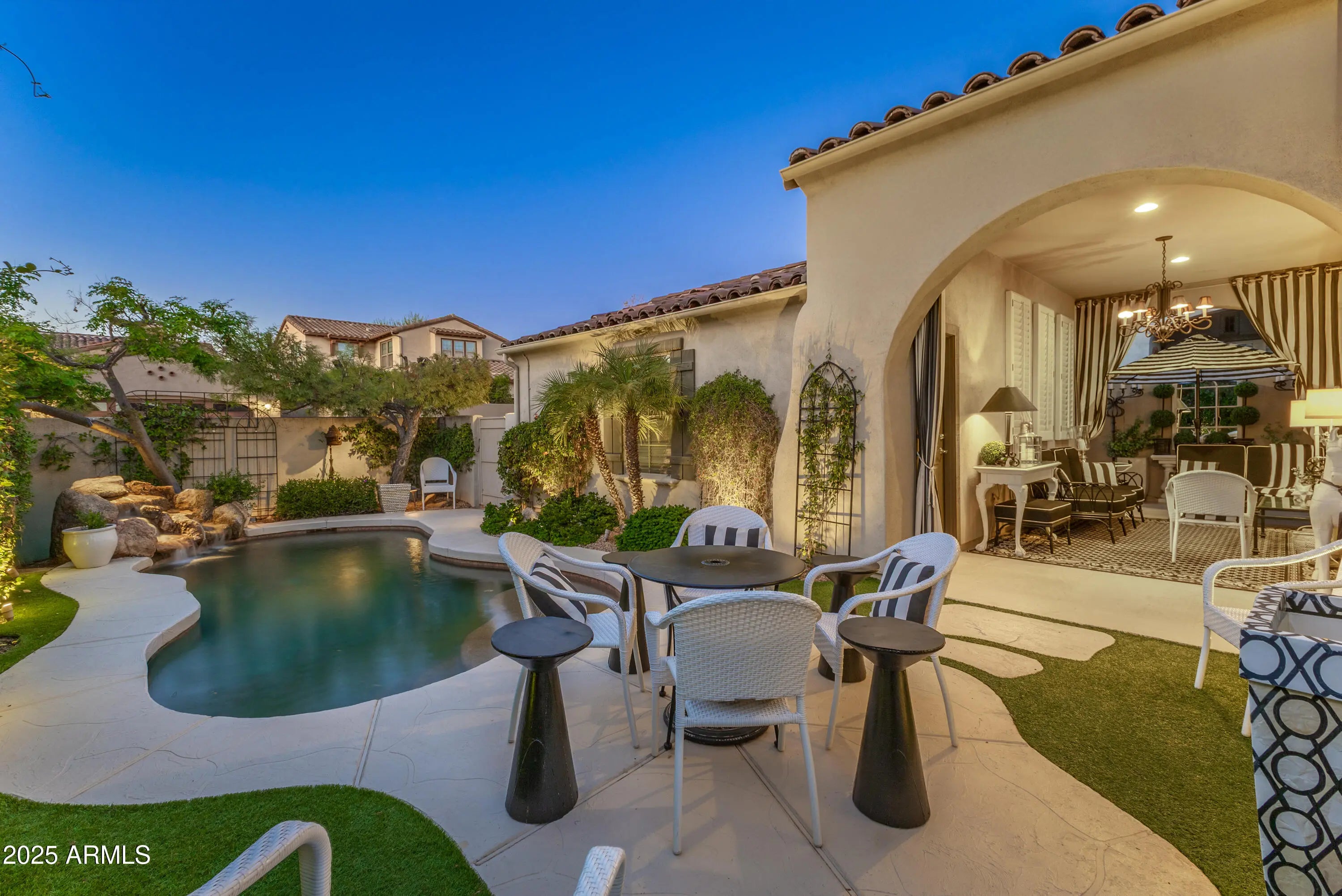 Photo of Listing #6960945