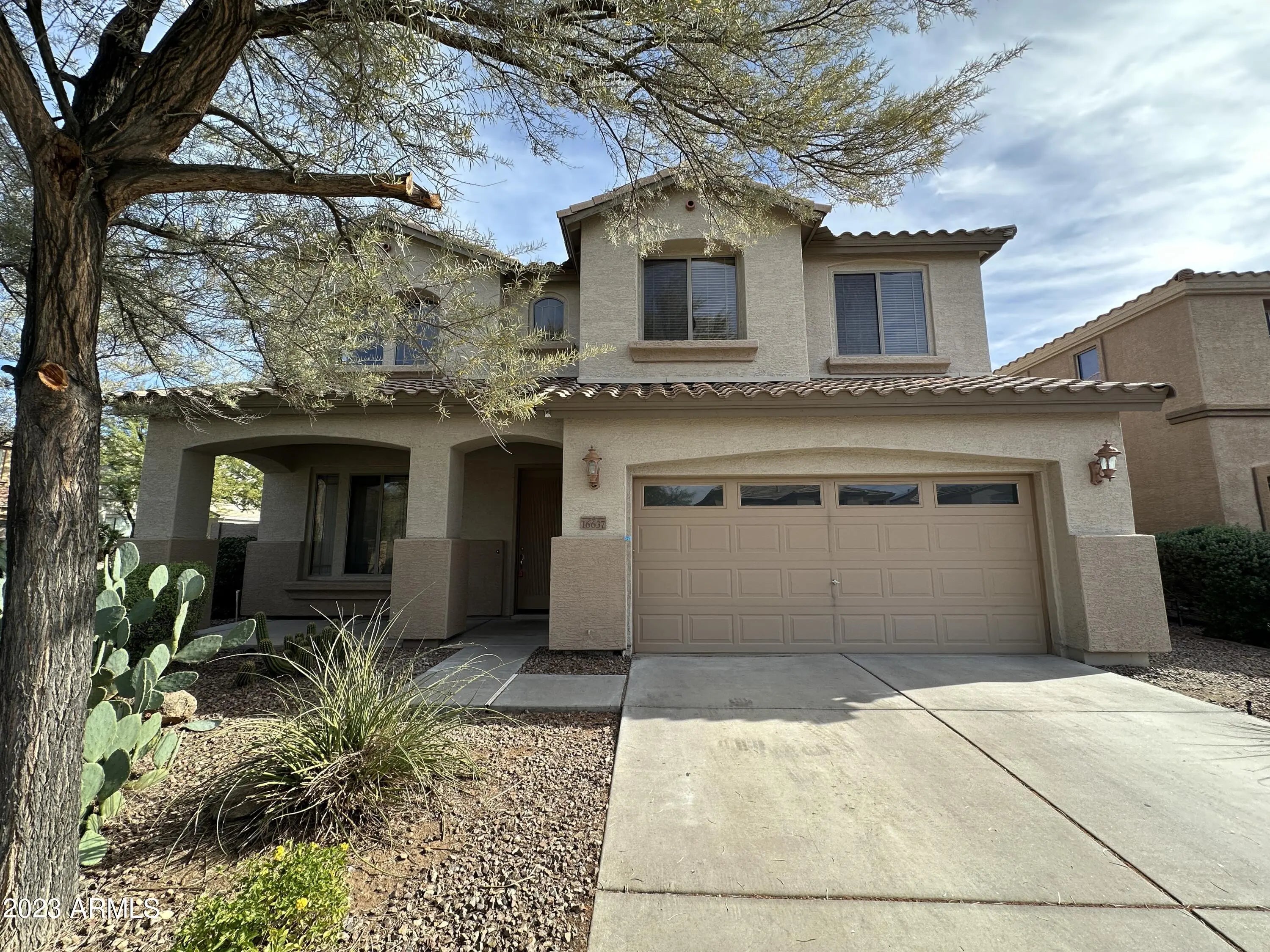 Photo of Listing #6953019