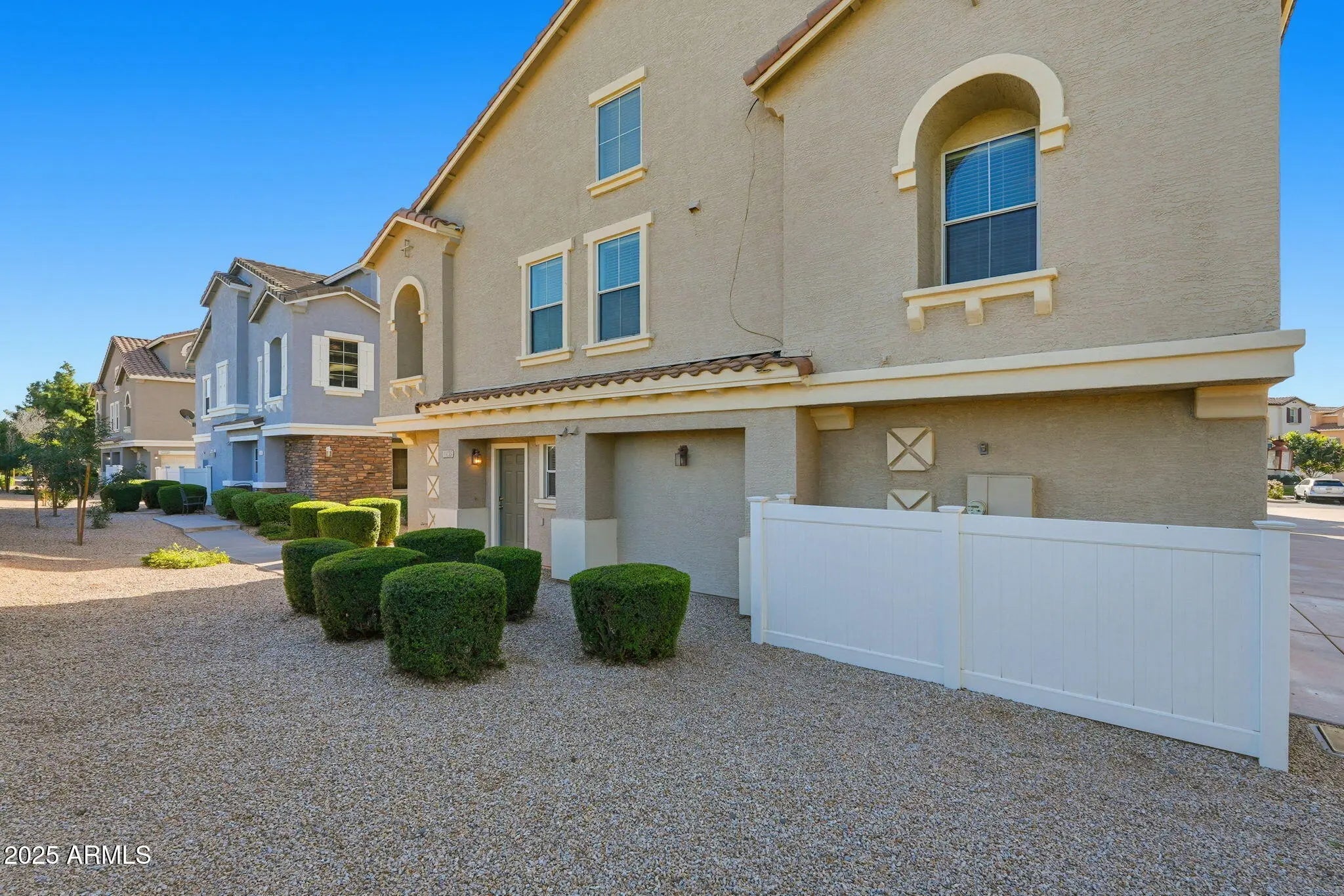 Photo of Listing #6953028