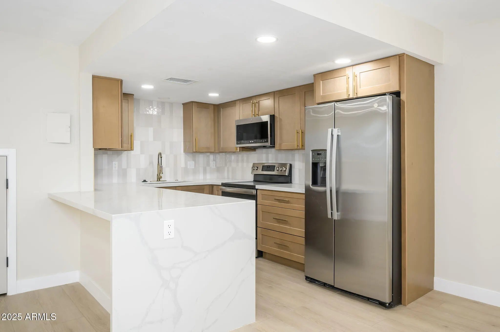 Photo of Listing #6954432