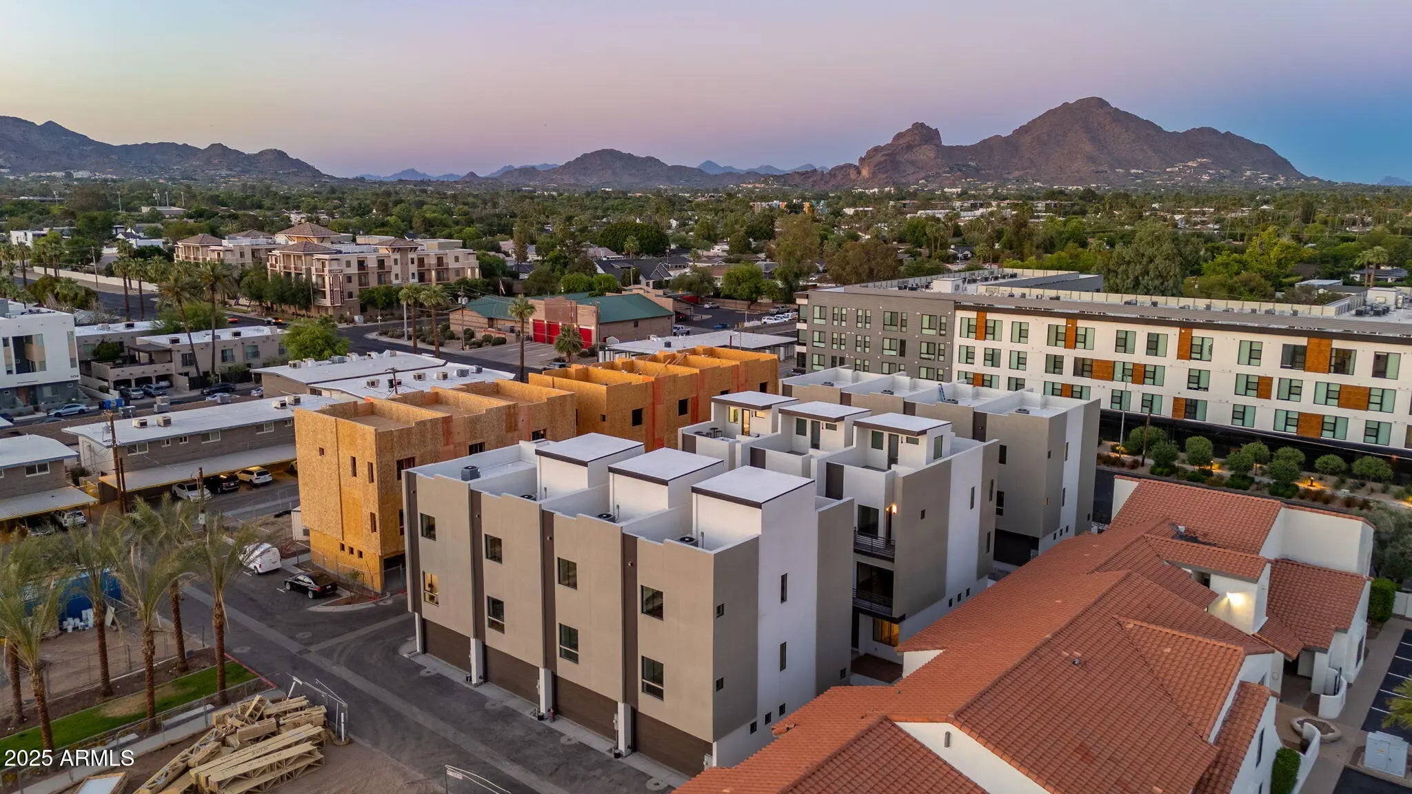 Photo of Listing #6953100