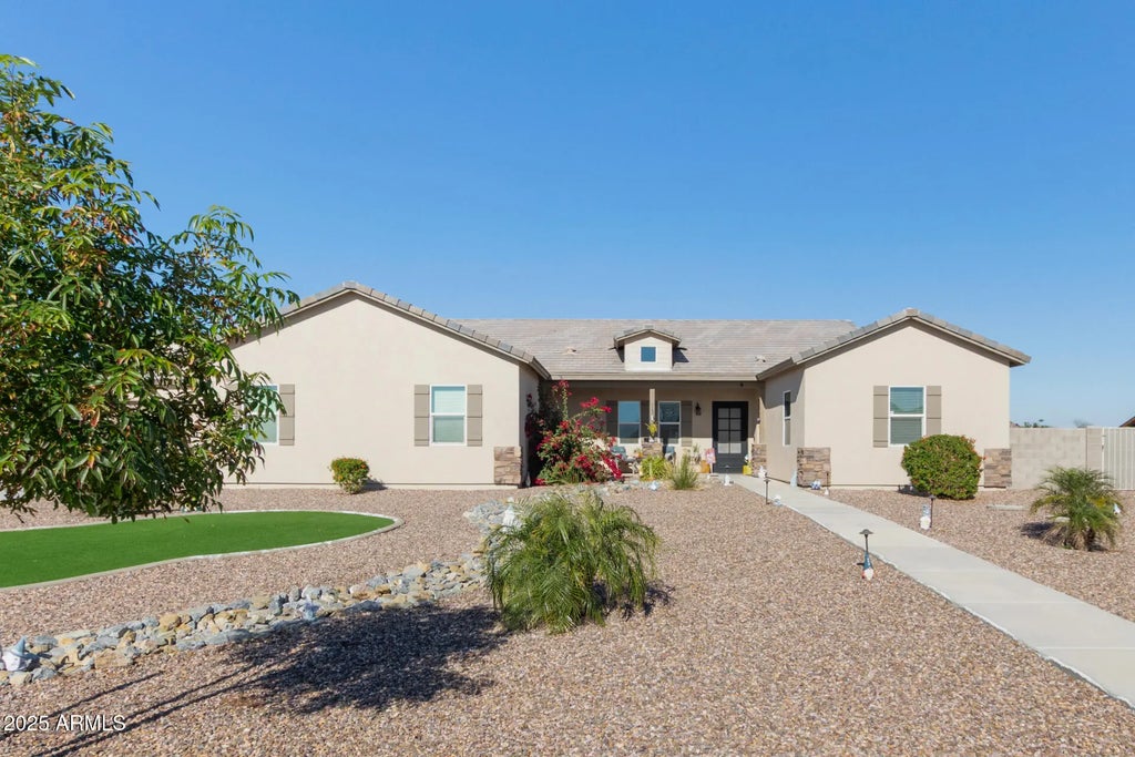 8998 W Garnet Mountain Drive, Casa Grande