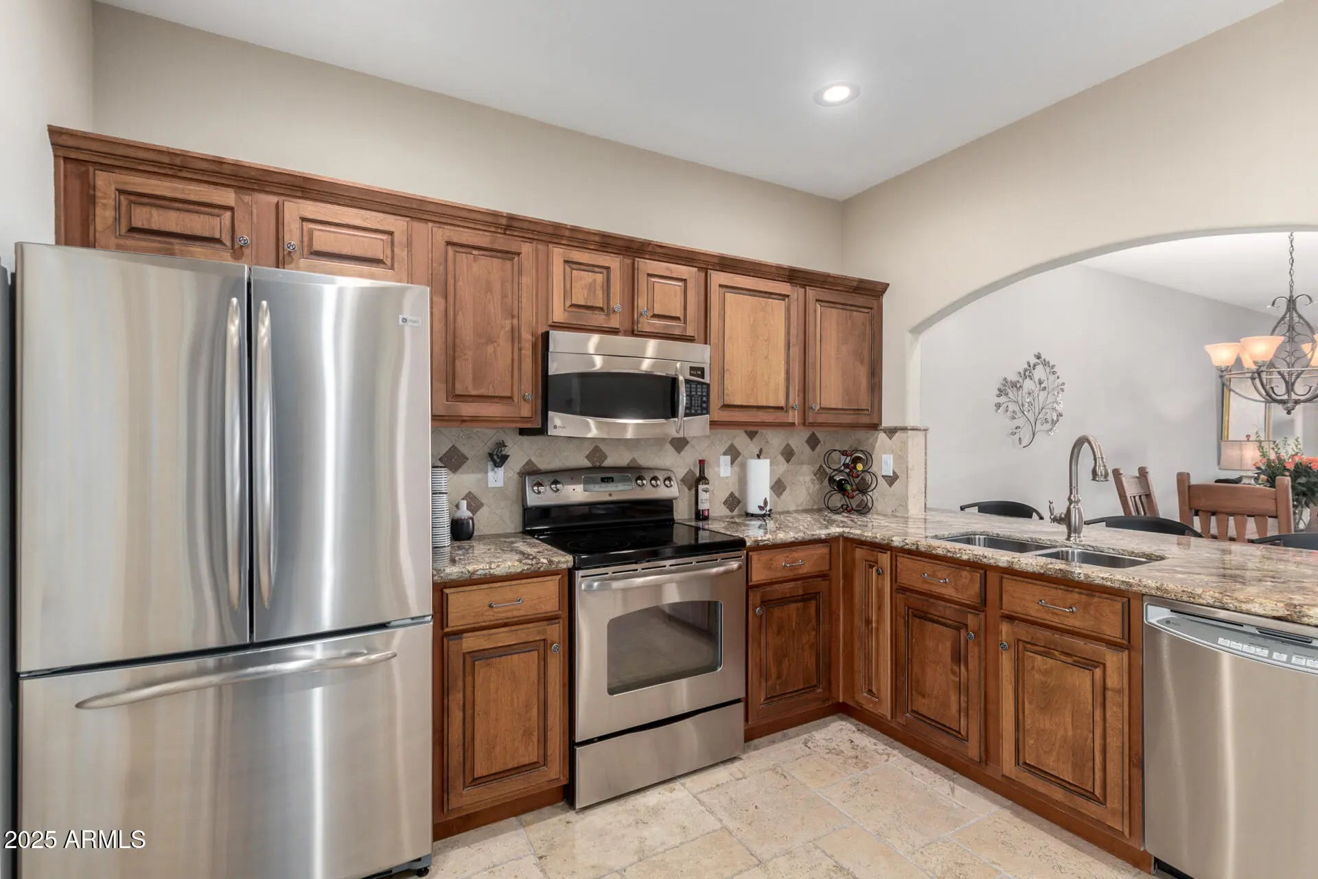 Photo of Listing #6958915