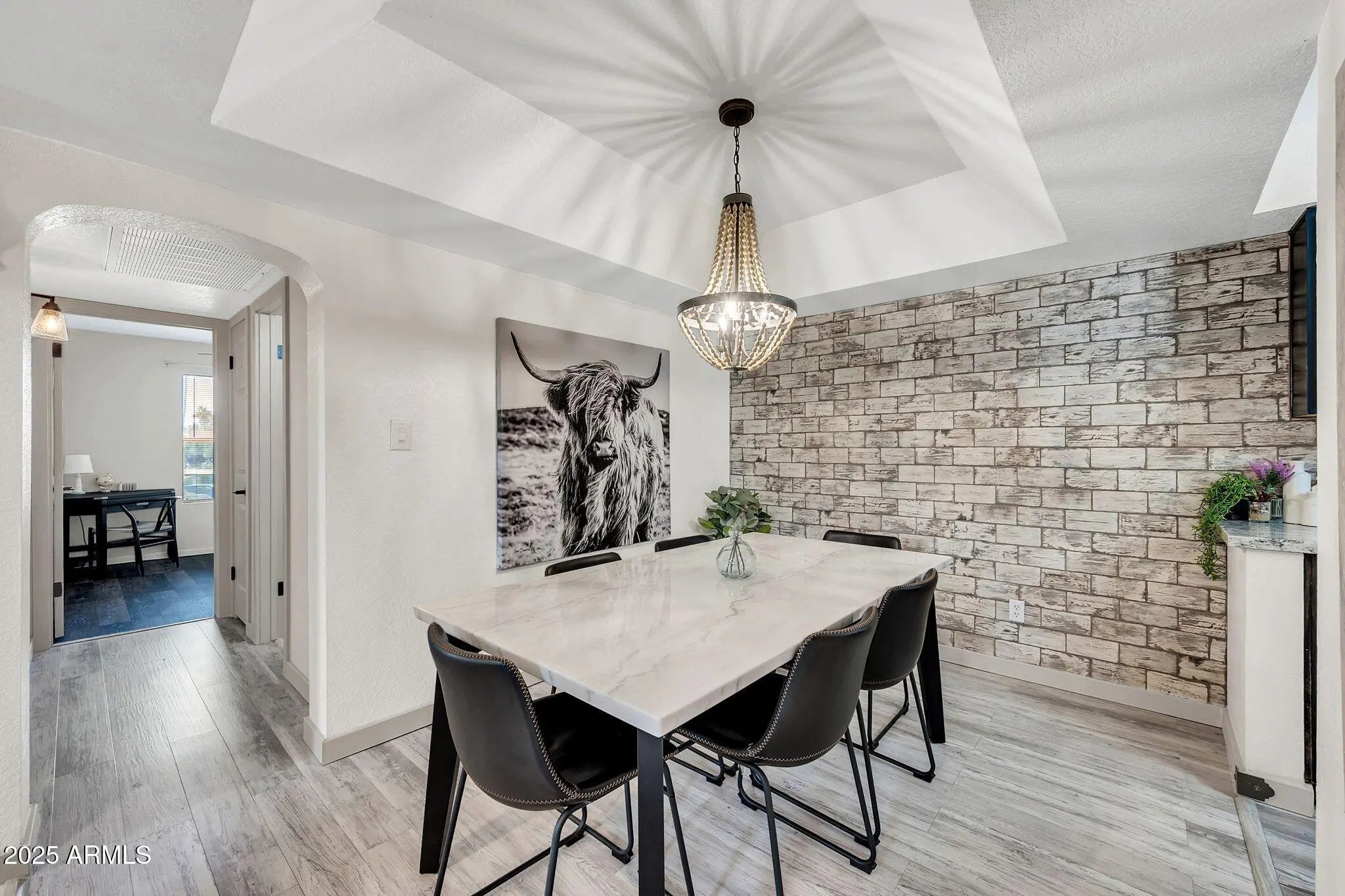 Photo of Listing #6953491