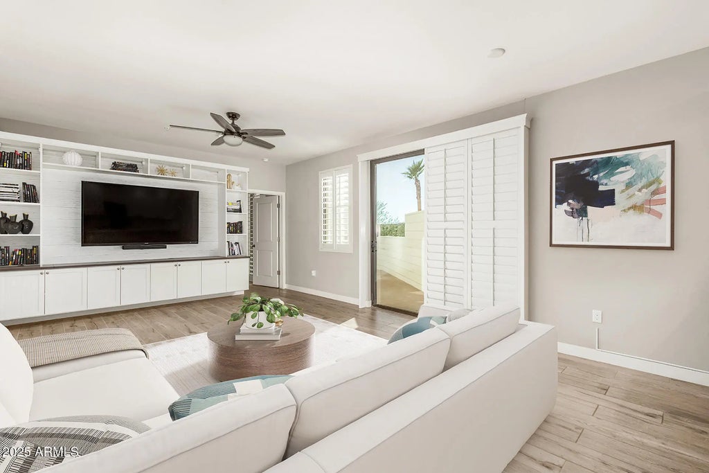 2511 W Queen Creek Road (unit 105), Chandler