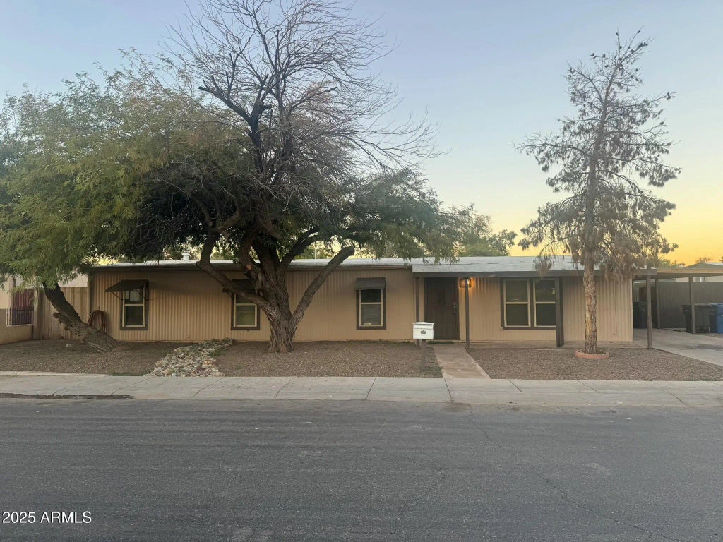 700 W Manor Street, Chandler