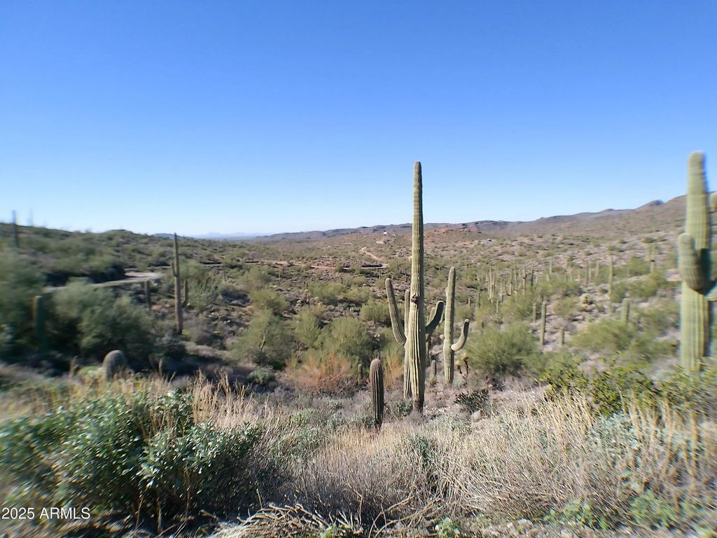 E Silver Tip Road (unit -), Queen Valley