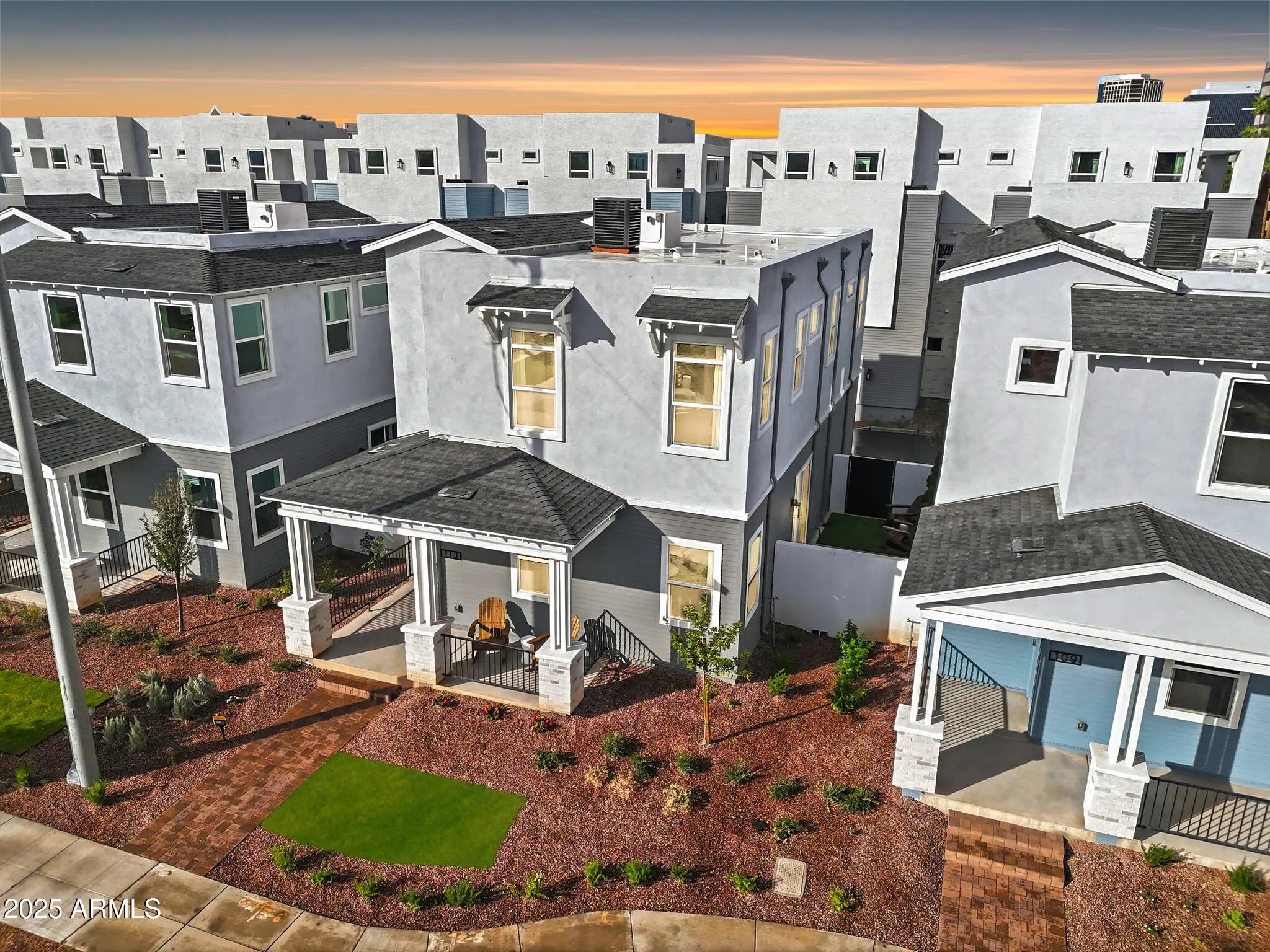 Photo of Listing #6953821