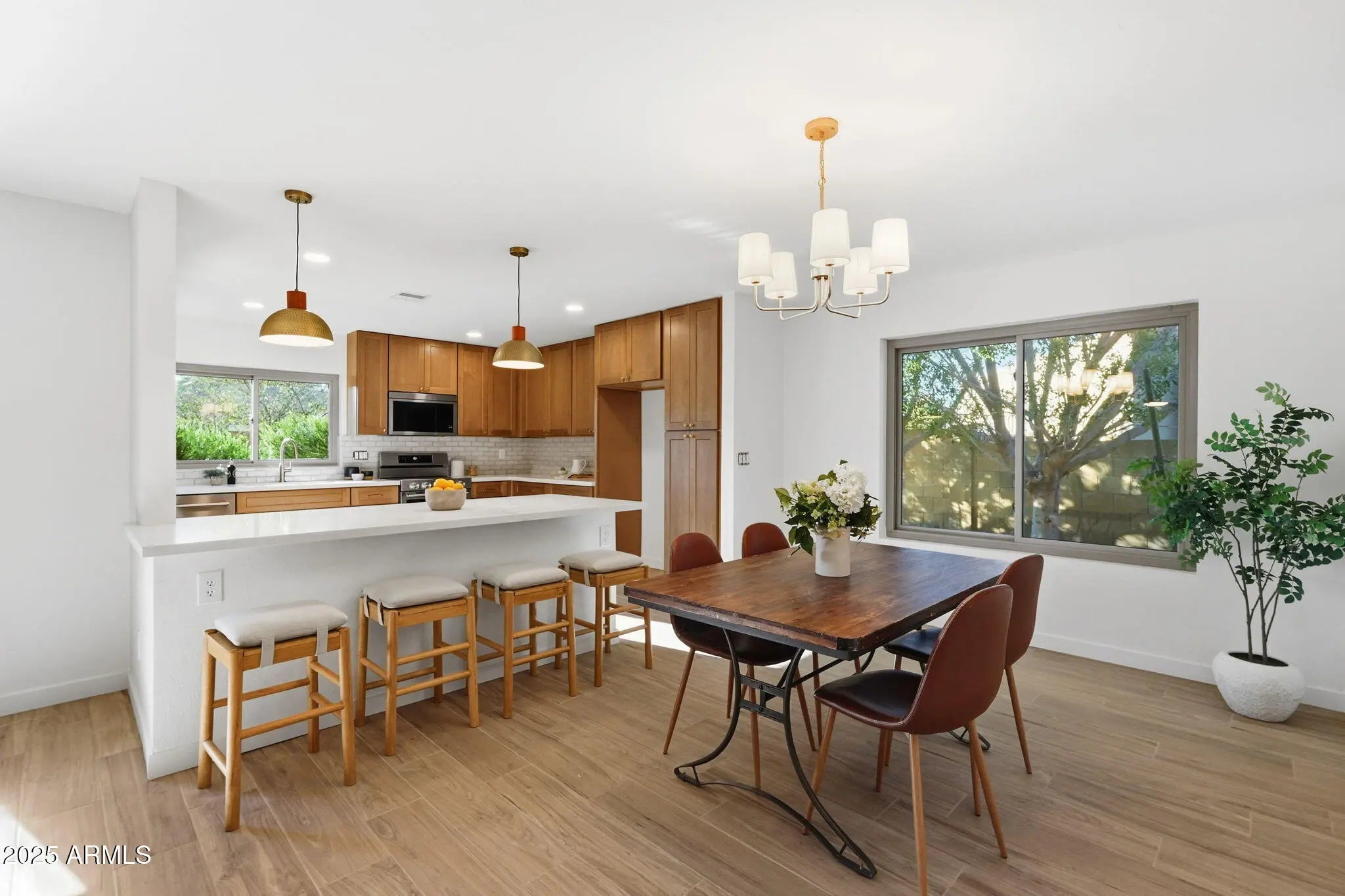 Photo of Listing #6954792