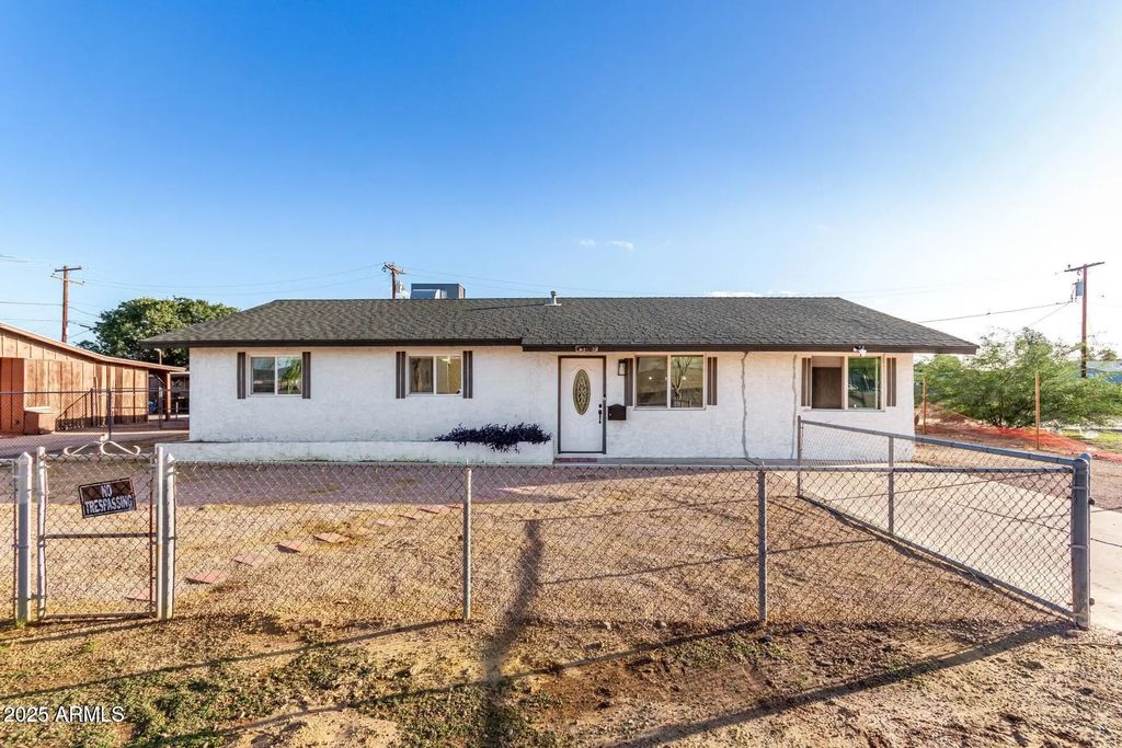 45001 W Honeycutt Avenue, Maricopa
