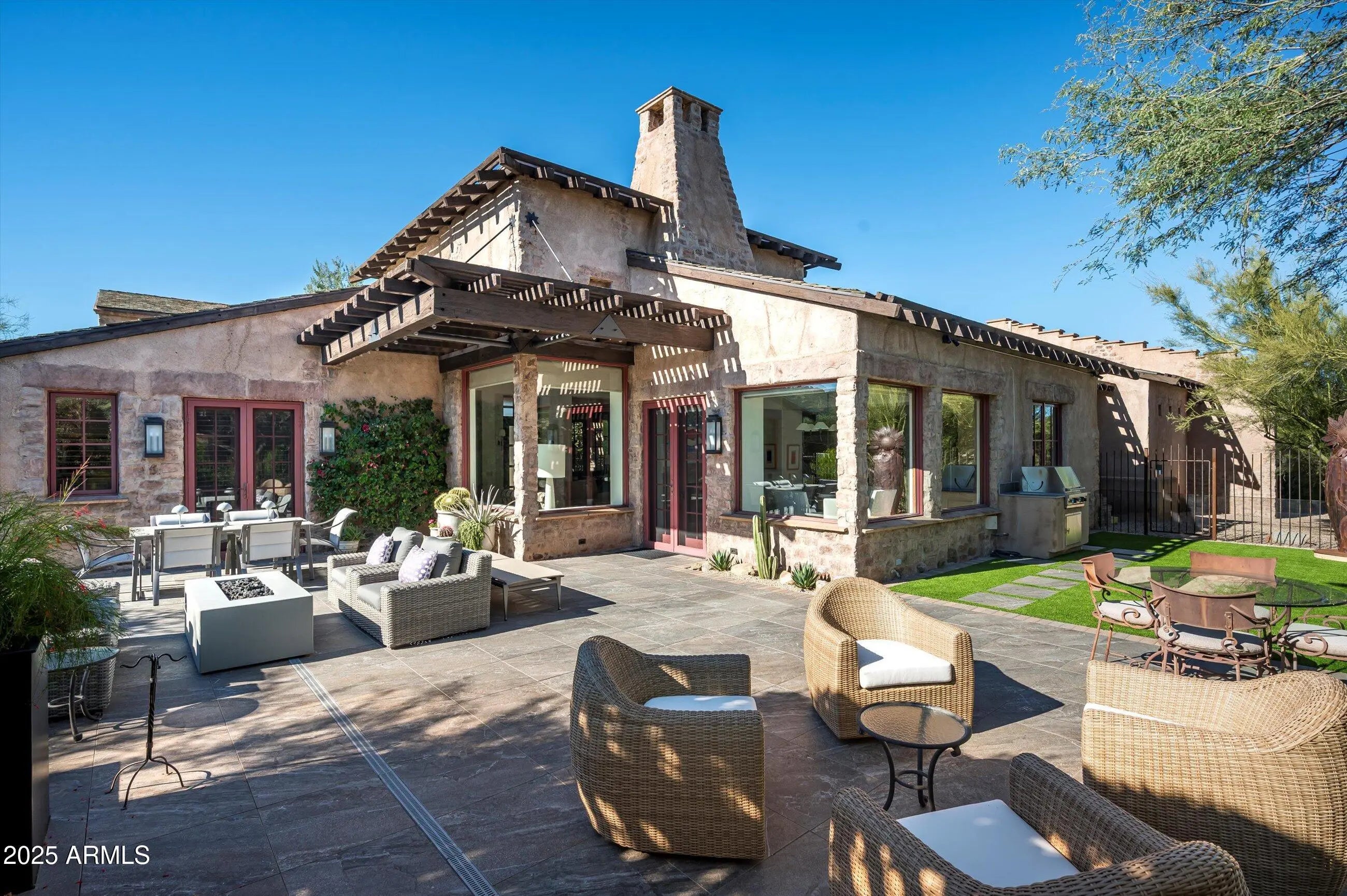 Photo of Listing #6957845