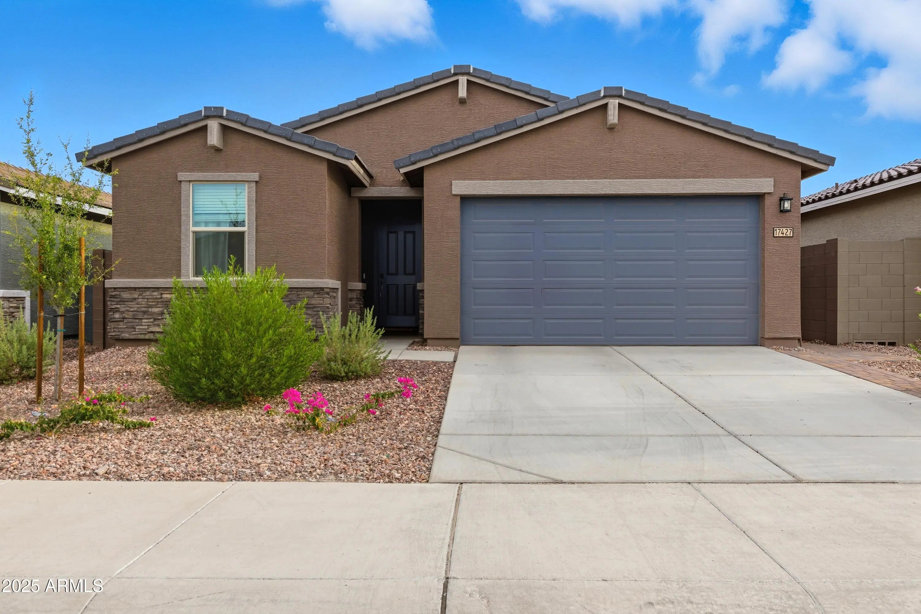 Photo of Listing #6954569