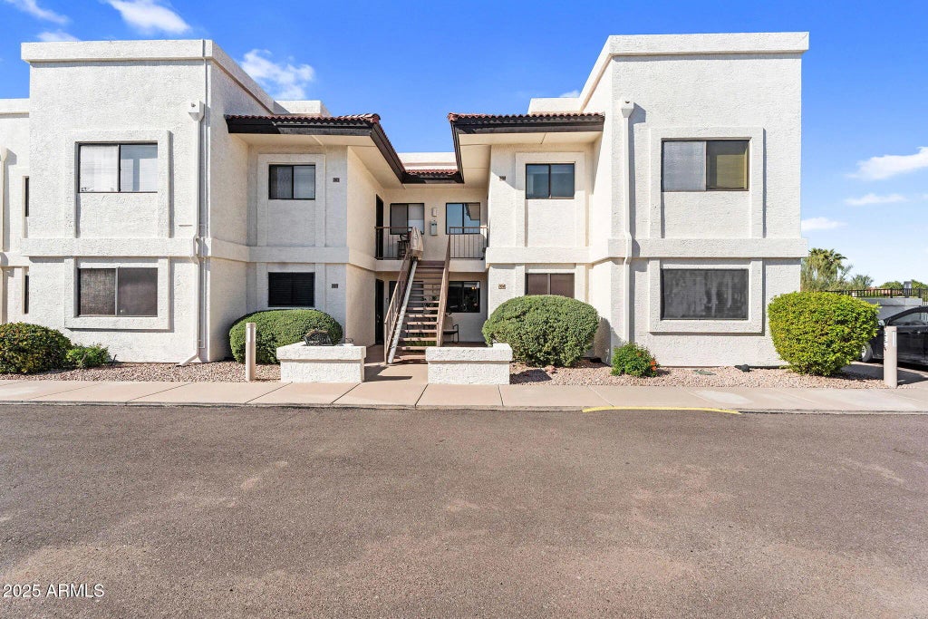16528 E Gunsight Drive (unit 104), Fountain Hills