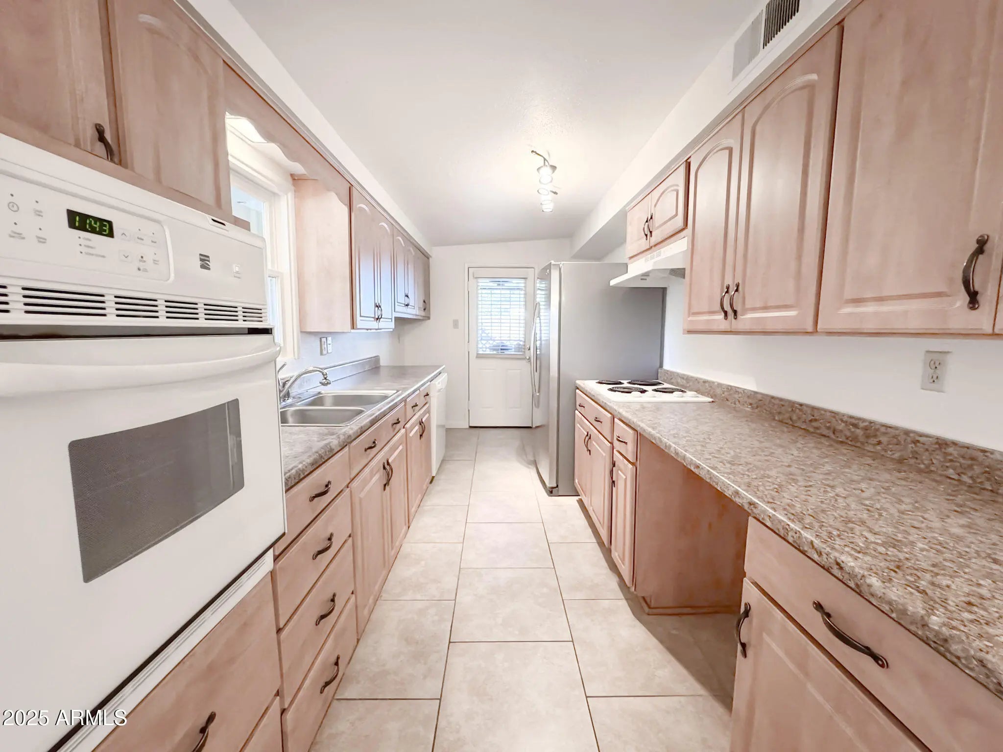 Photo of Listing #6958437