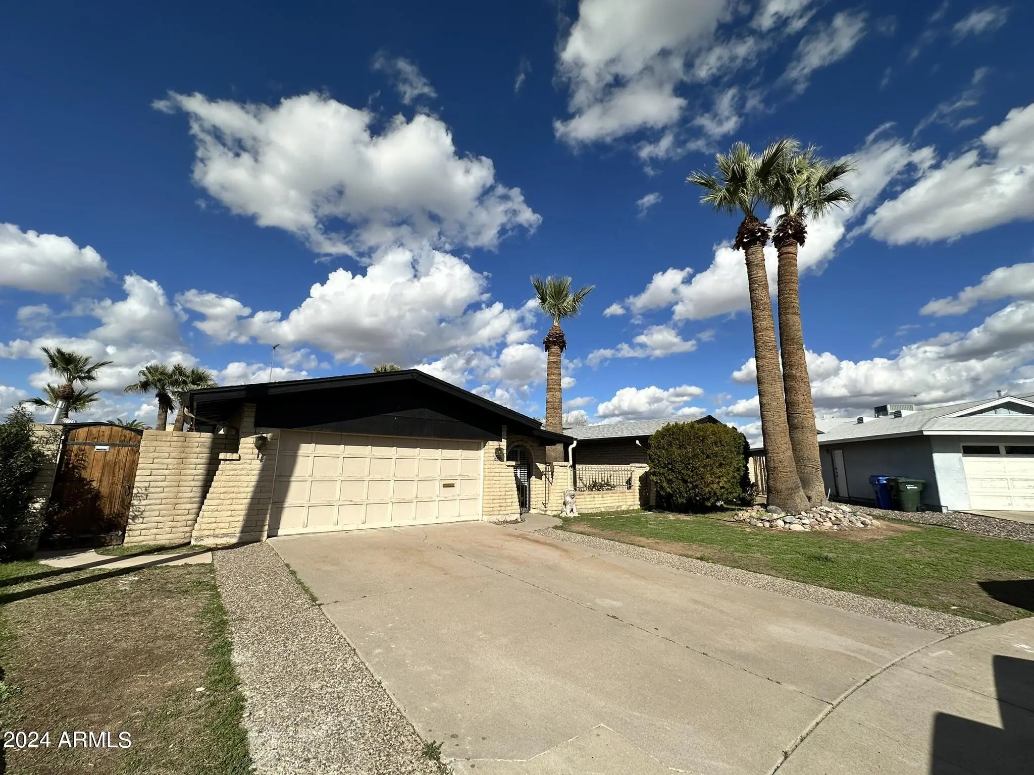 Photo of Listing #6954286