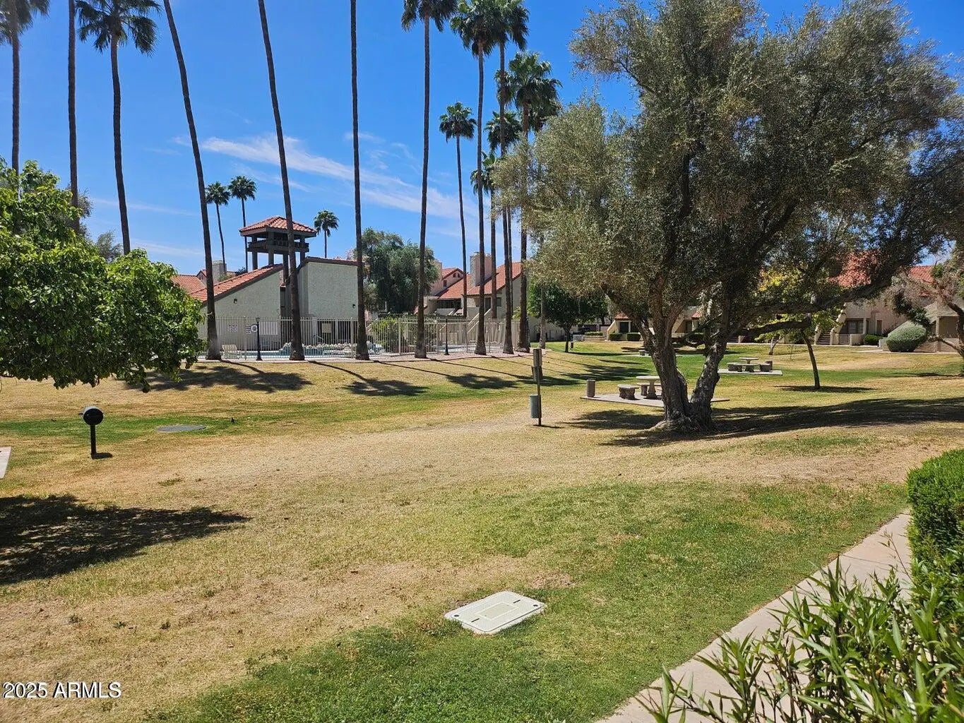 Photo of Listing #6955493