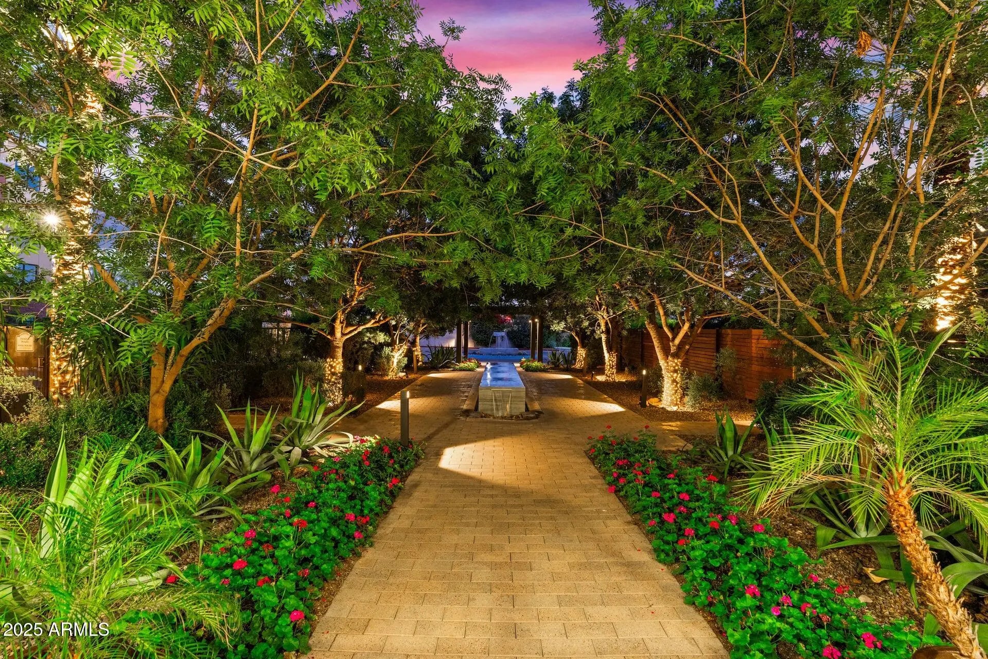 Photo of Listing #6955262