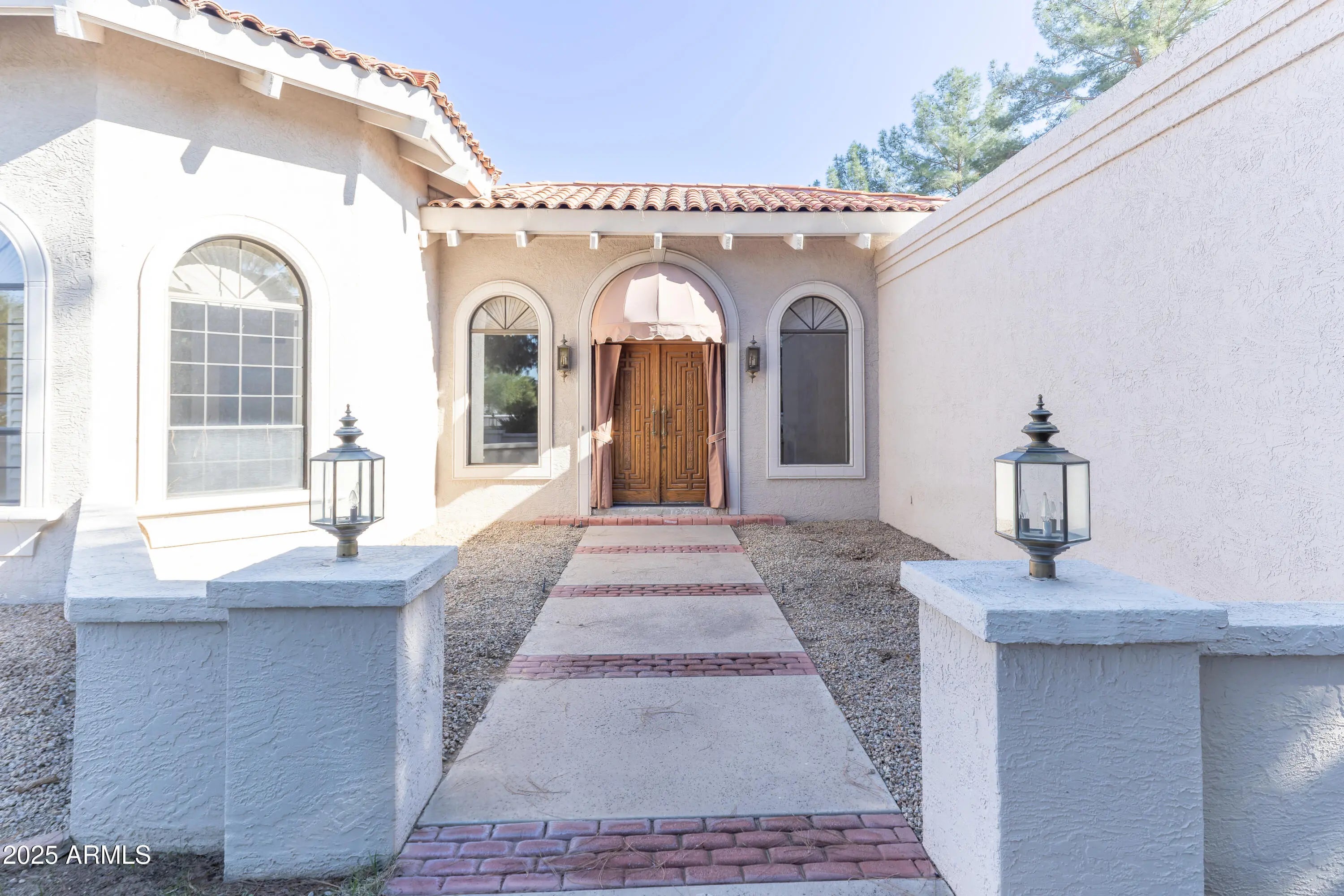 Photo of Listing #6955098