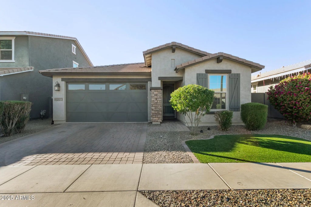 4990 S Bridal Vail Drive, Gilbert