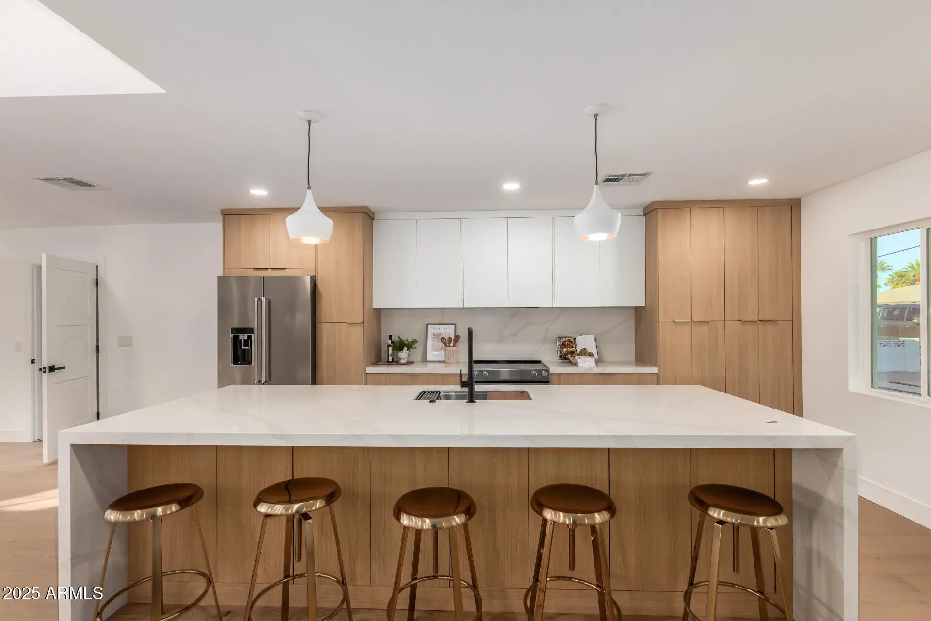 Photo of Listing #6954735