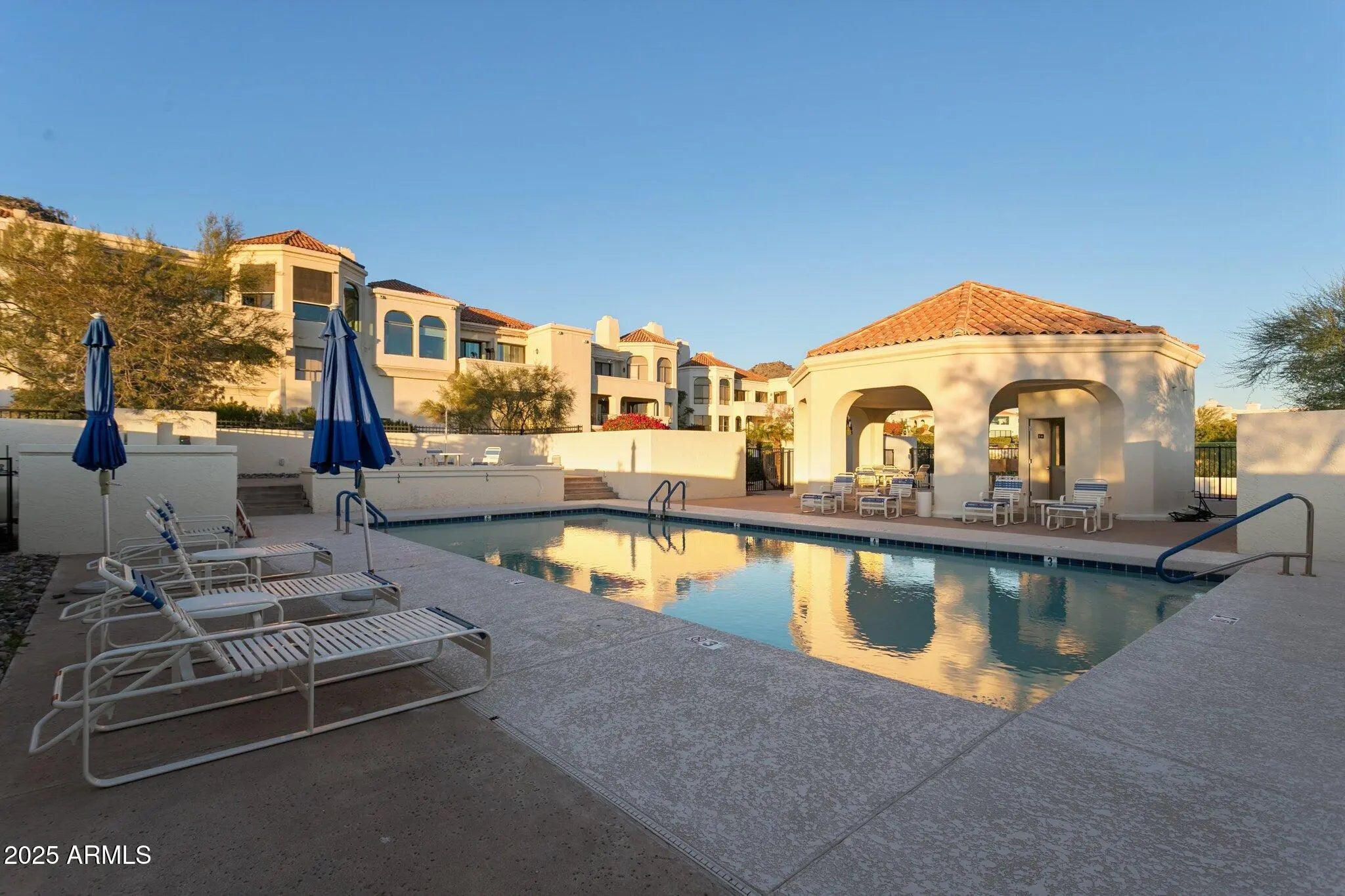 Photo of Listing #6956106