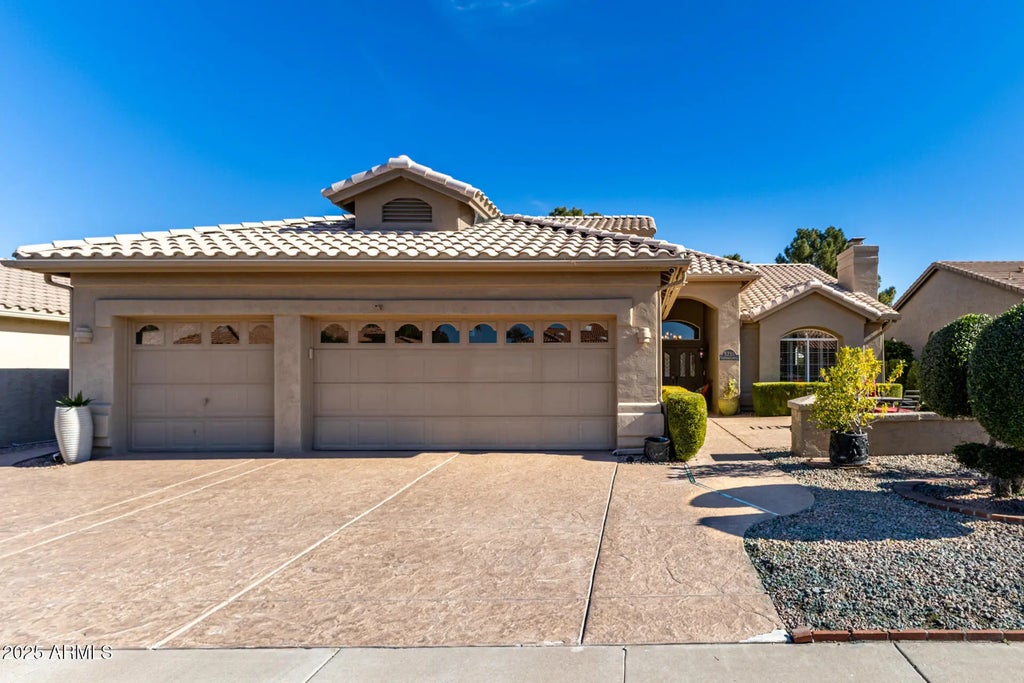 5733 S Amberwood Drive, Chandler