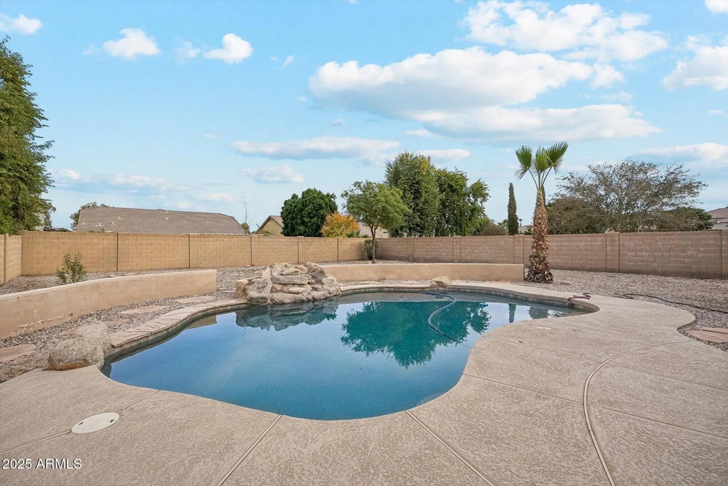 34949 N Stirrup Circle, San Tan Valley