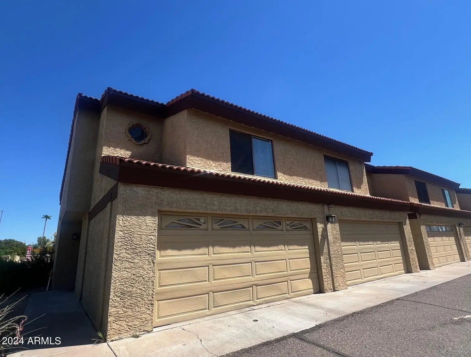 Photo of Listing #6954878