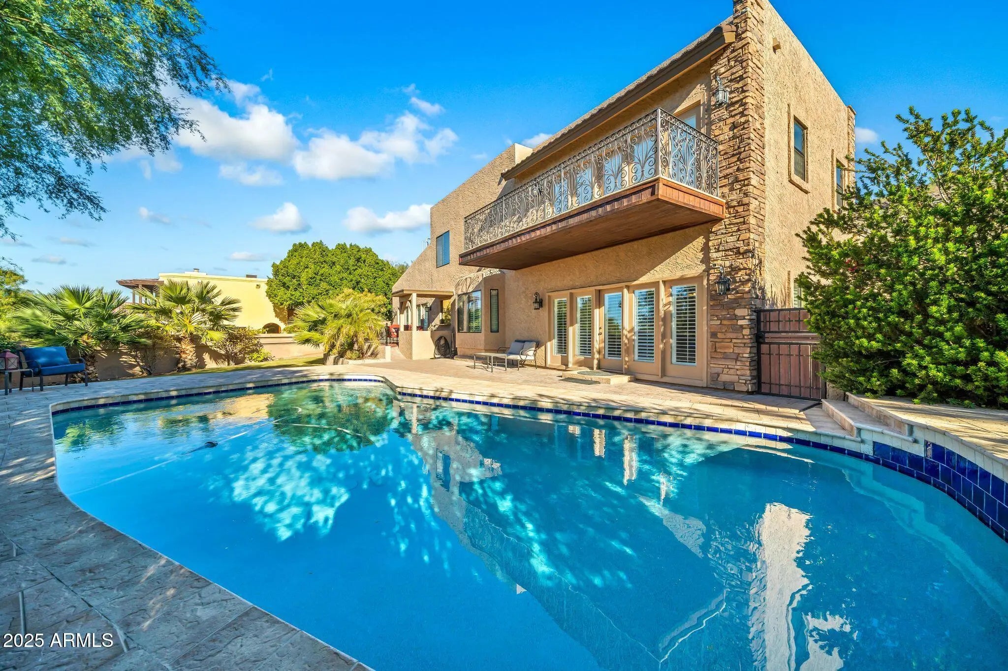 Photo of Listing #6956473