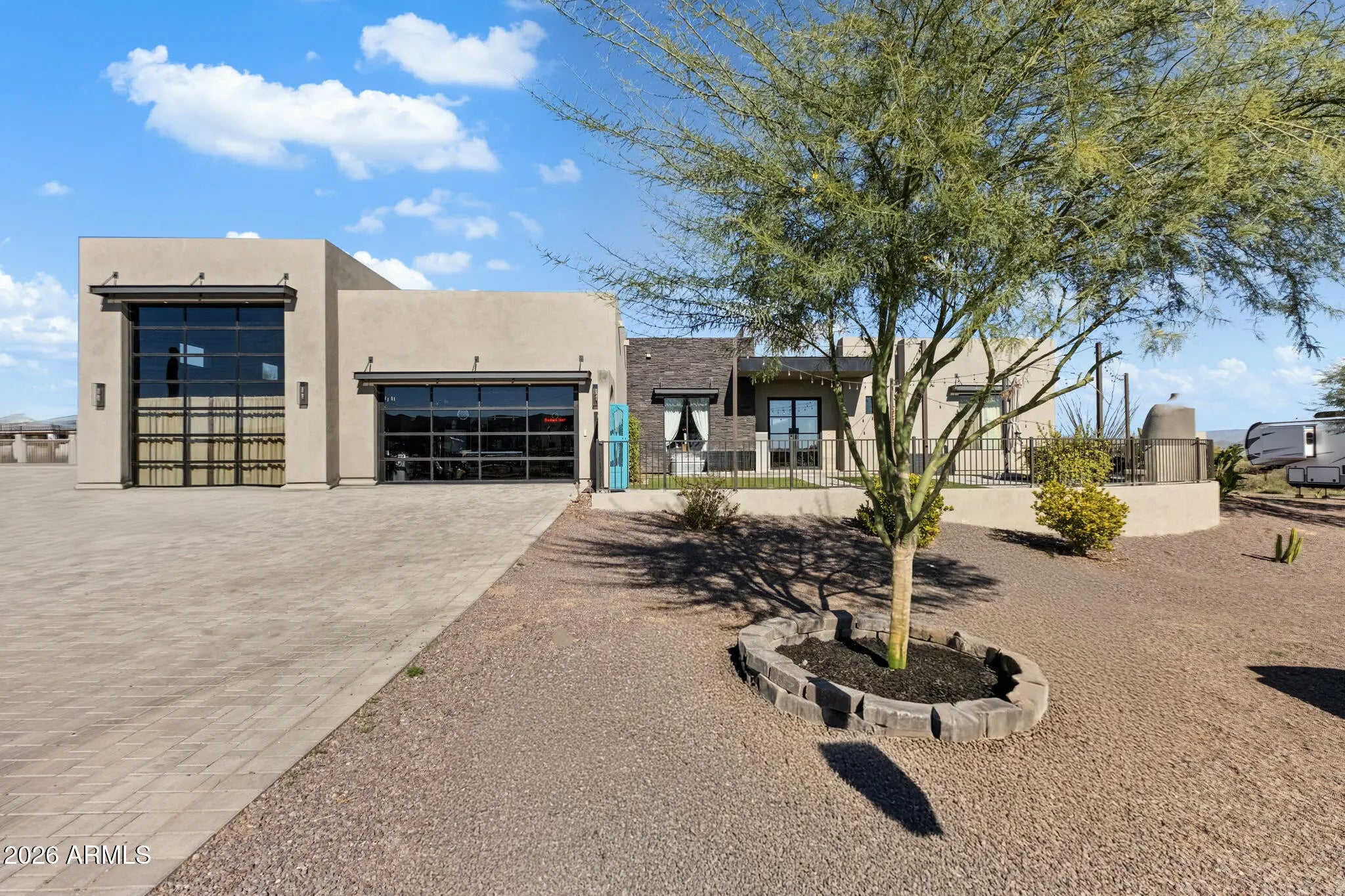 Photo of Listing #6958803