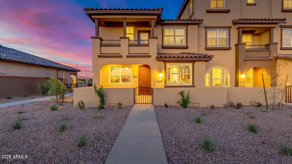 Photo of Listing #6955391