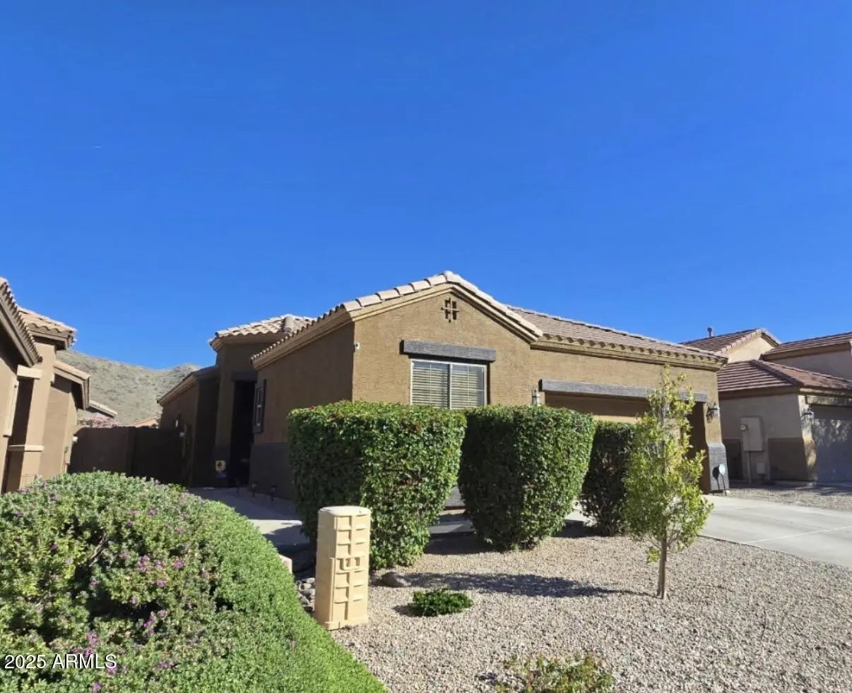 Photo of Listing #6955228