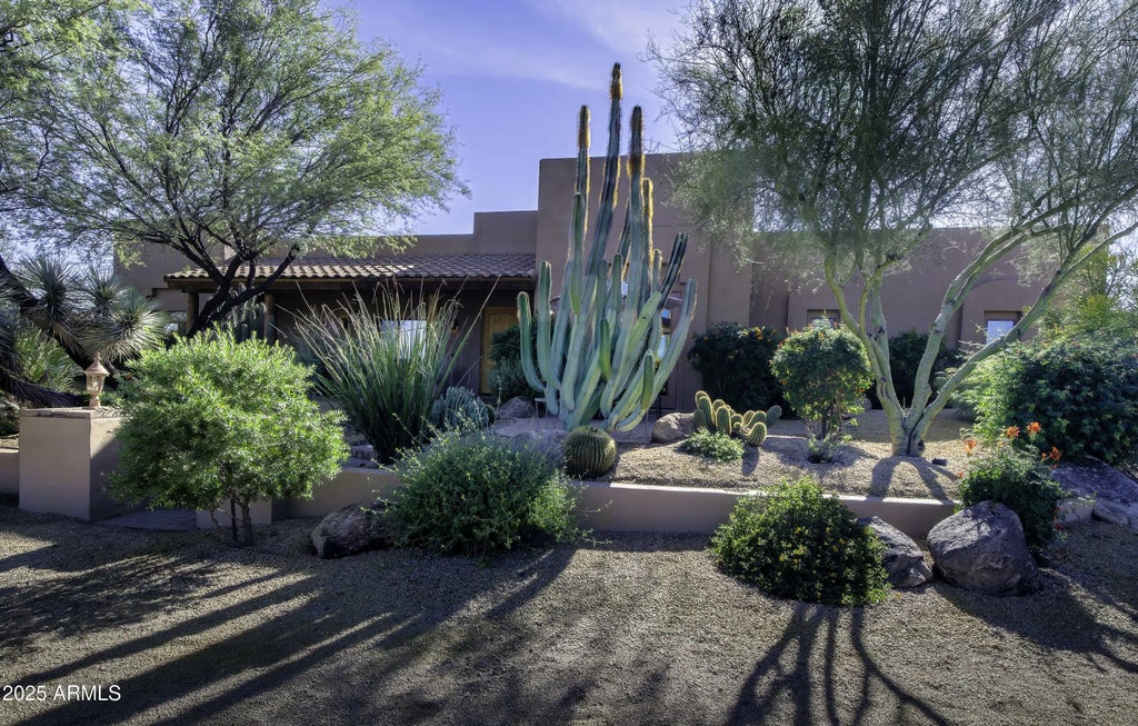 17433 E Quail Track Road, Rio Verde