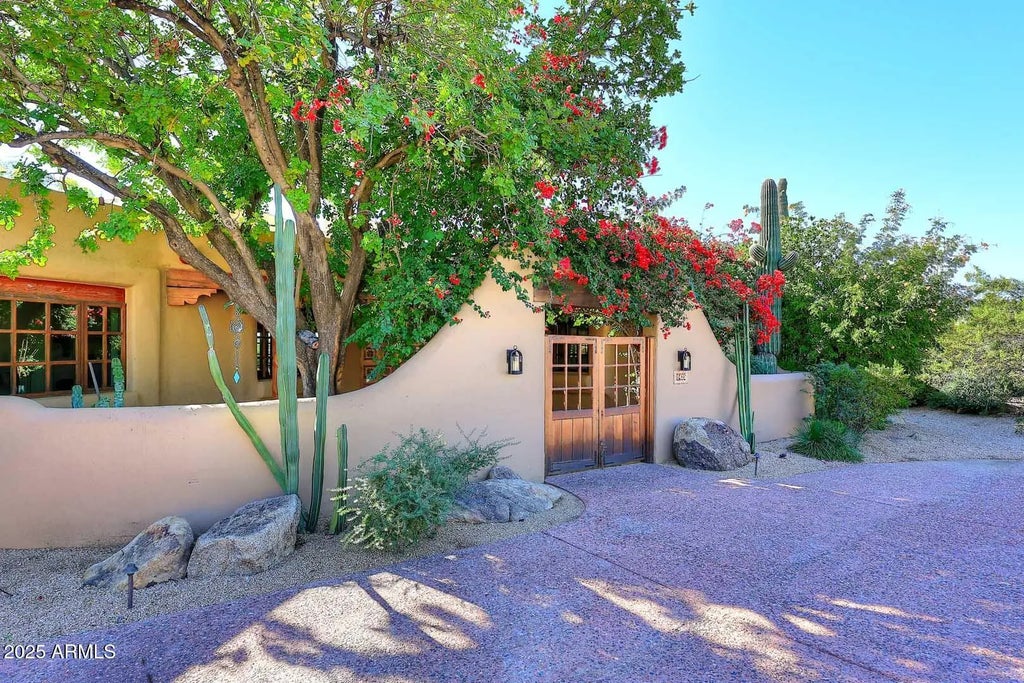 8425 E La Senda Drive, Scottsdale