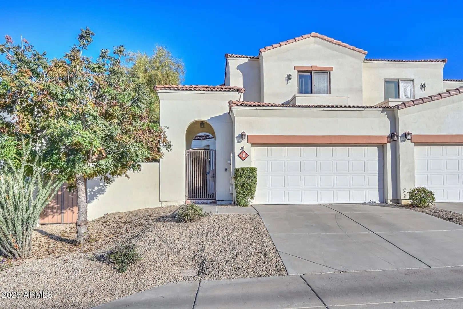 Photo of Listing #6956230