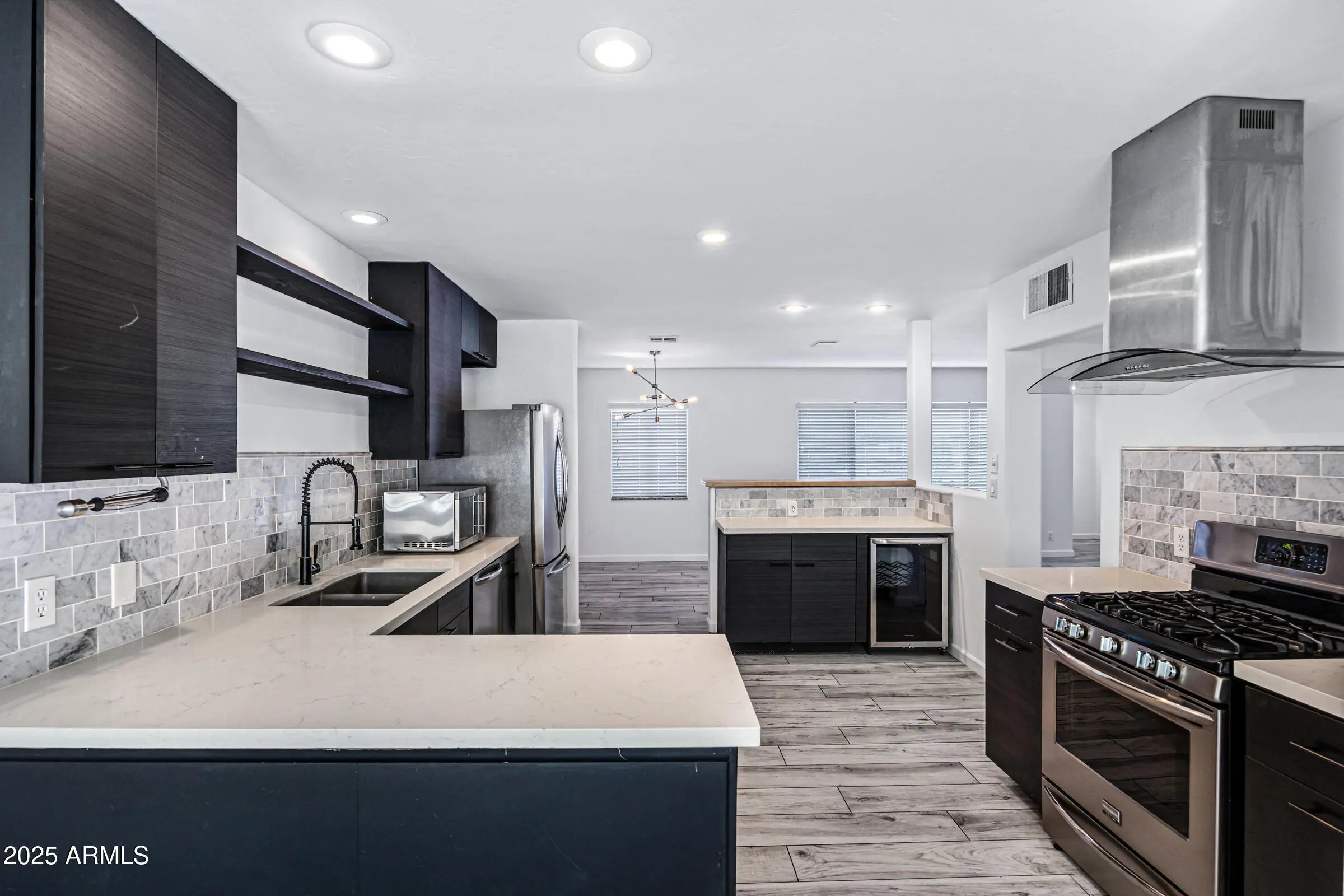 Photo of Listing #6955525