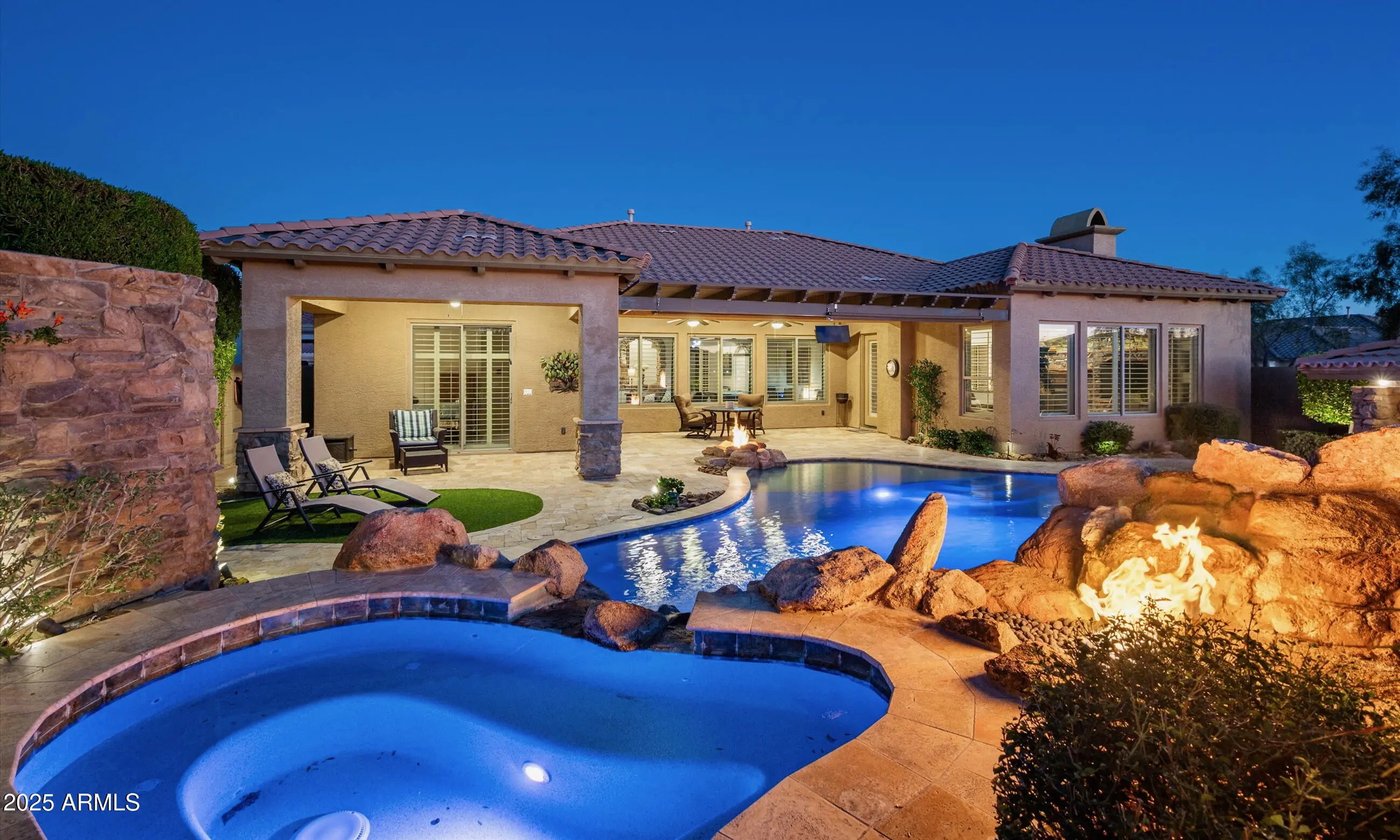 Photo of Listing #6957421