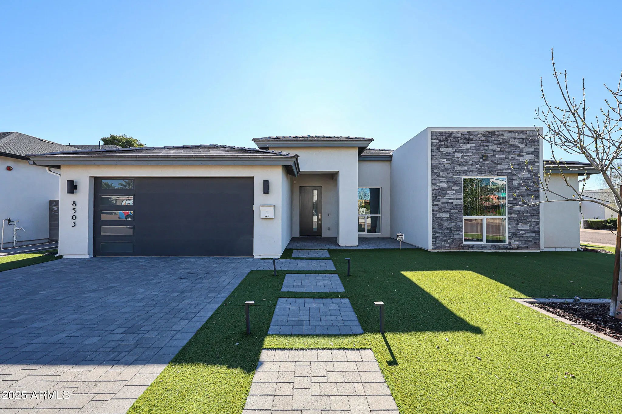 Photo of Listing #6955559